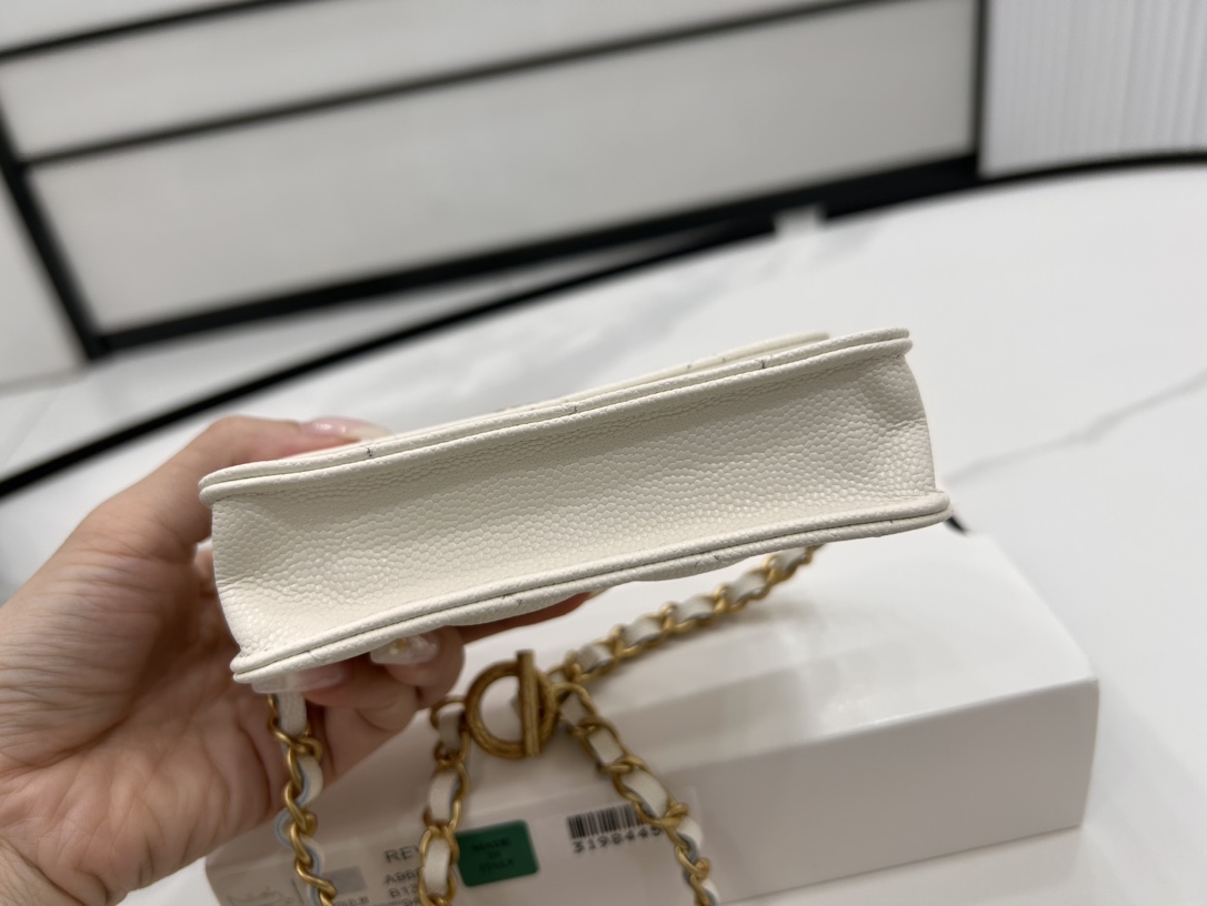 Bagsaaa Ch**el Belt Bag 24k White