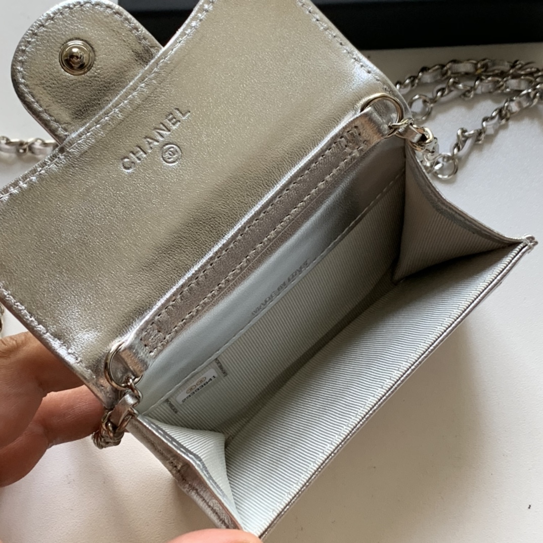 Bagsaaa Ch**el Flap Belt Bag Silver - 11 ×2 ×7.5cm