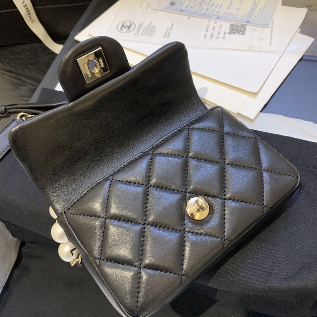 Bagsaaa Ch**el Classic Belt Bag With Pearl Chain Black - 18cm