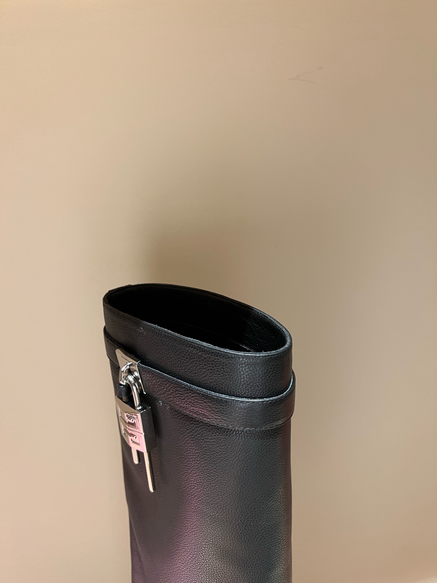 Bagsaaa Givenchy Black Grainedp Leather Long Boots