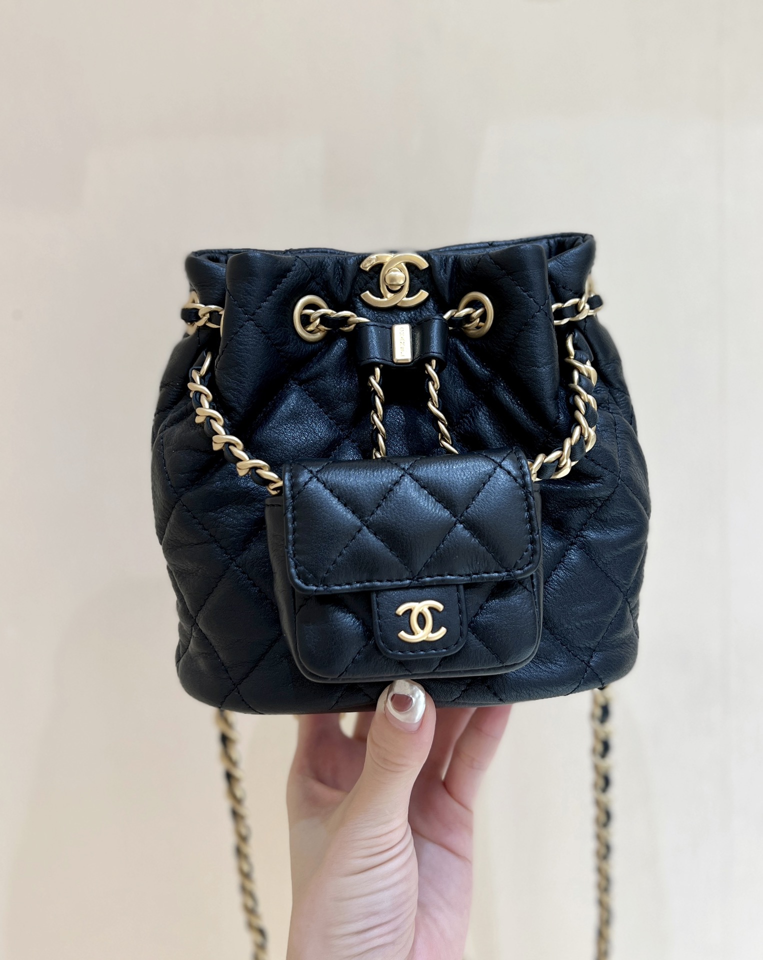 Bagsaaa Ch**el Backpack Bucket Lambskin Black Leather - 16.5*17*12cm