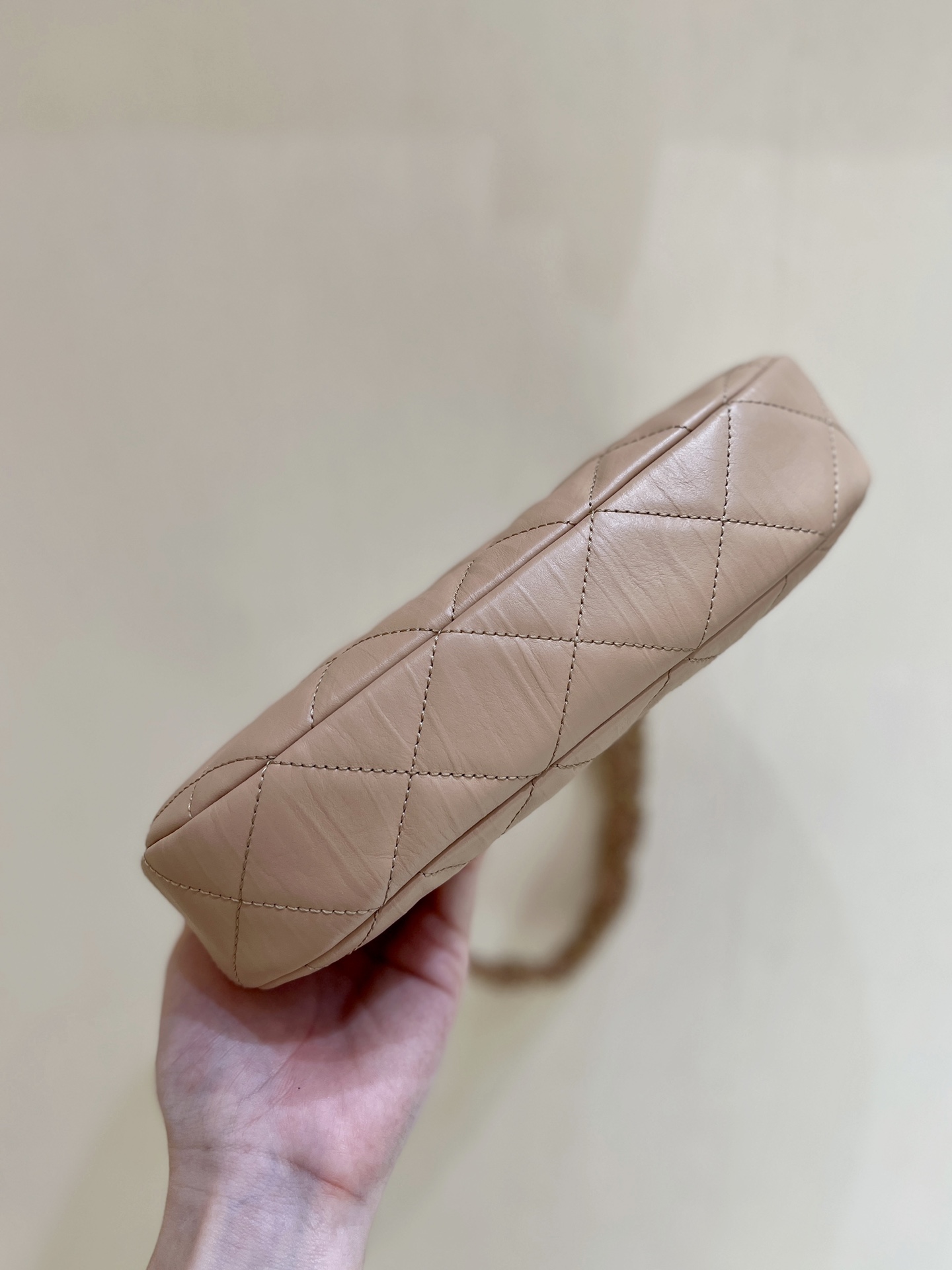 Bagsaaa Ch**el 19 Hobo Shoulder Beige Bag - 12×20.5×4.5cm