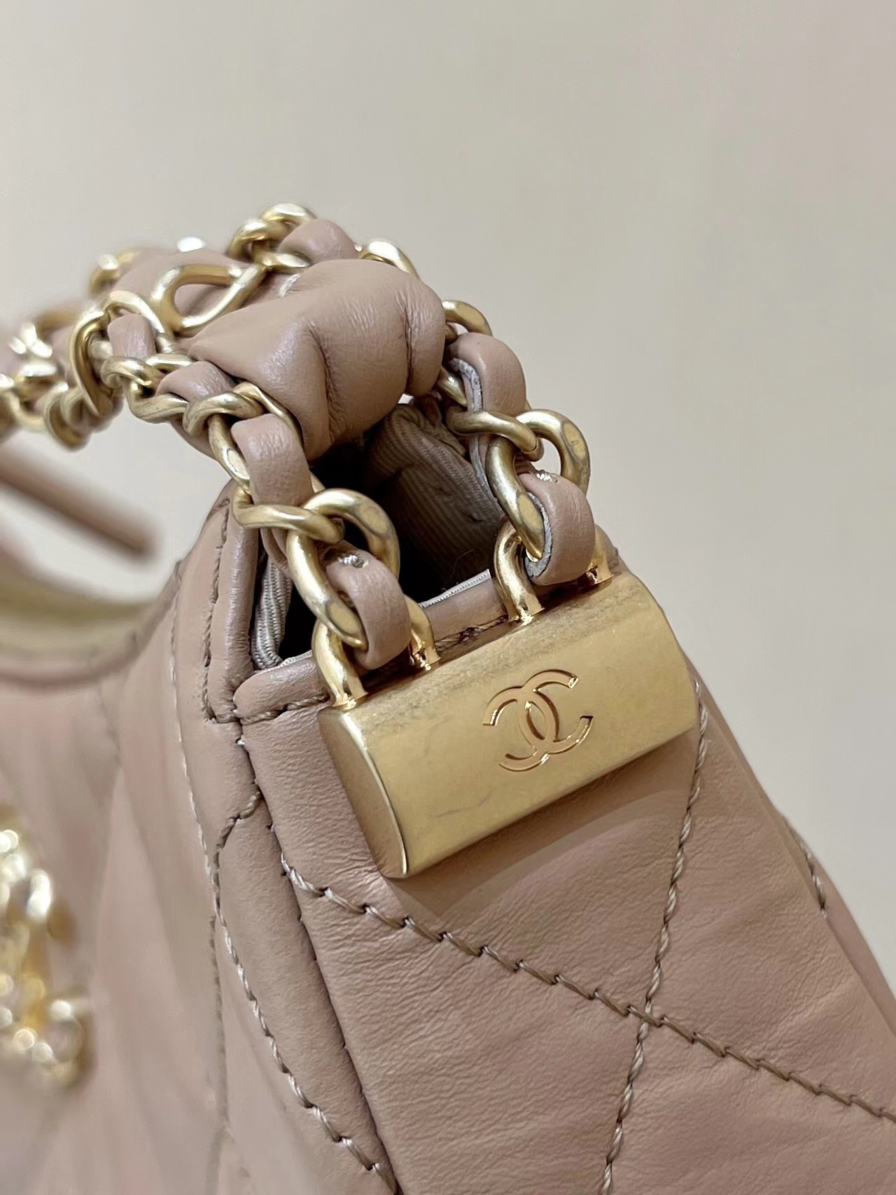 Bagsaaa Ch**el 19 Hobo Shoulder Beige Bag - 12×20.5×4.5cm