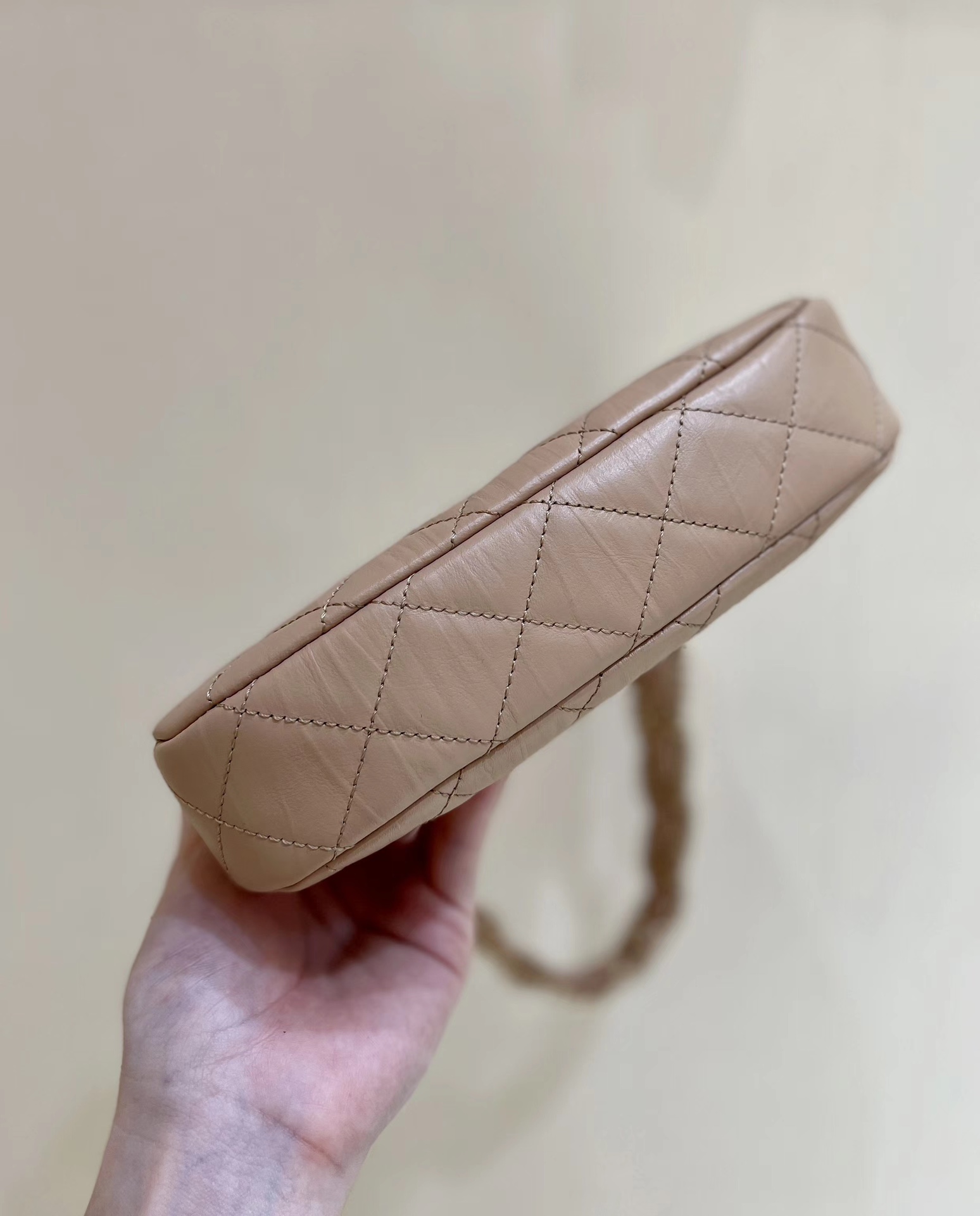 Bagsaaa Ch**el 19 Hobo Shoulder Beige Bag - 13.5×23.5×5.3cm