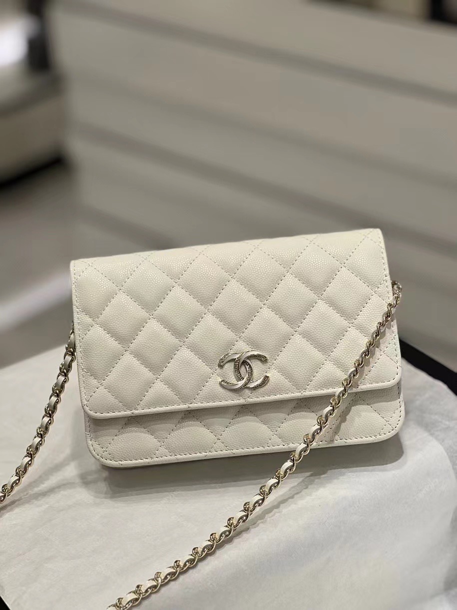 Bagsaaa Ch**el WOC White Caviar Leather With Crystal CC Logo - 19-3-12cm