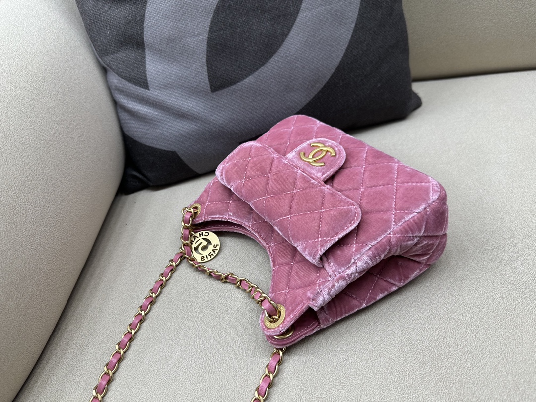 Bagsaaa Ch**el Small Hobo Bag Velvet & Gold Metal - 17 × 19 × 6 cm