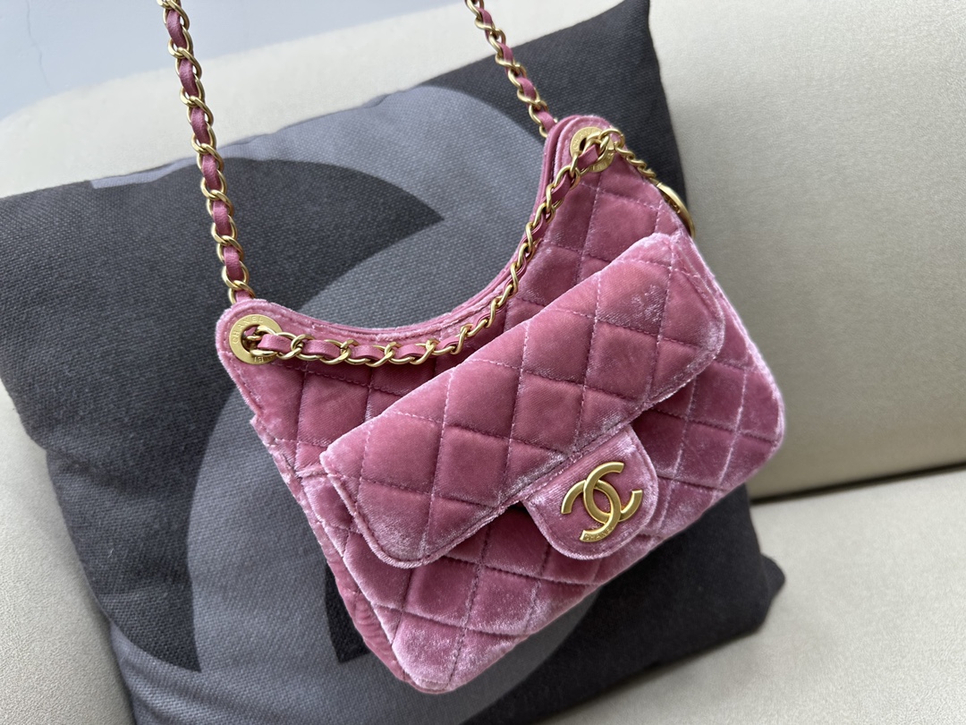 Bagsaaa Ch**el Small Hobo Bag Velvet & Gold Metal - 17 × 19 × 6 cm