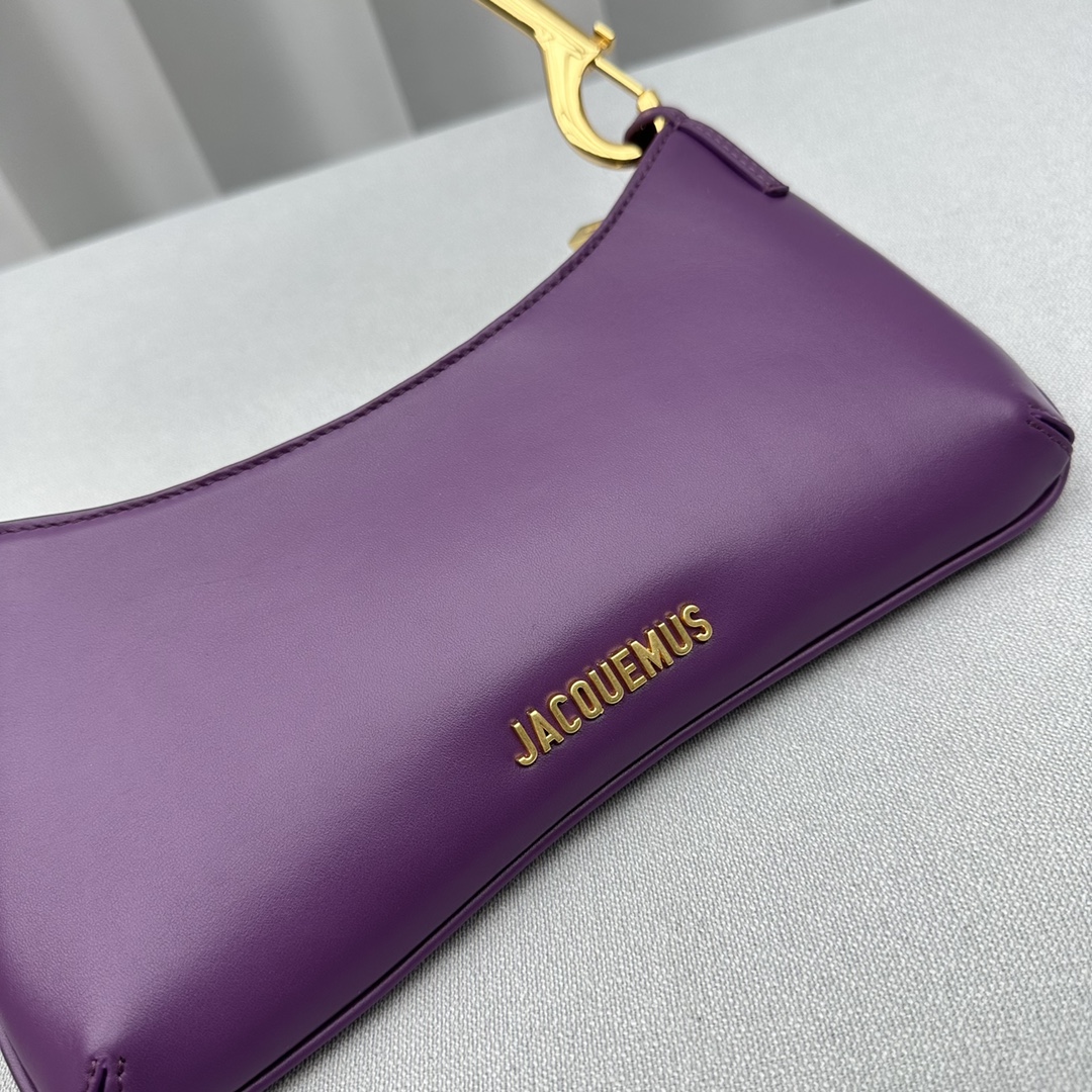 Bagsaaa Jacquemus Le Bisou Mousqueton Shoulder Bag - Purple