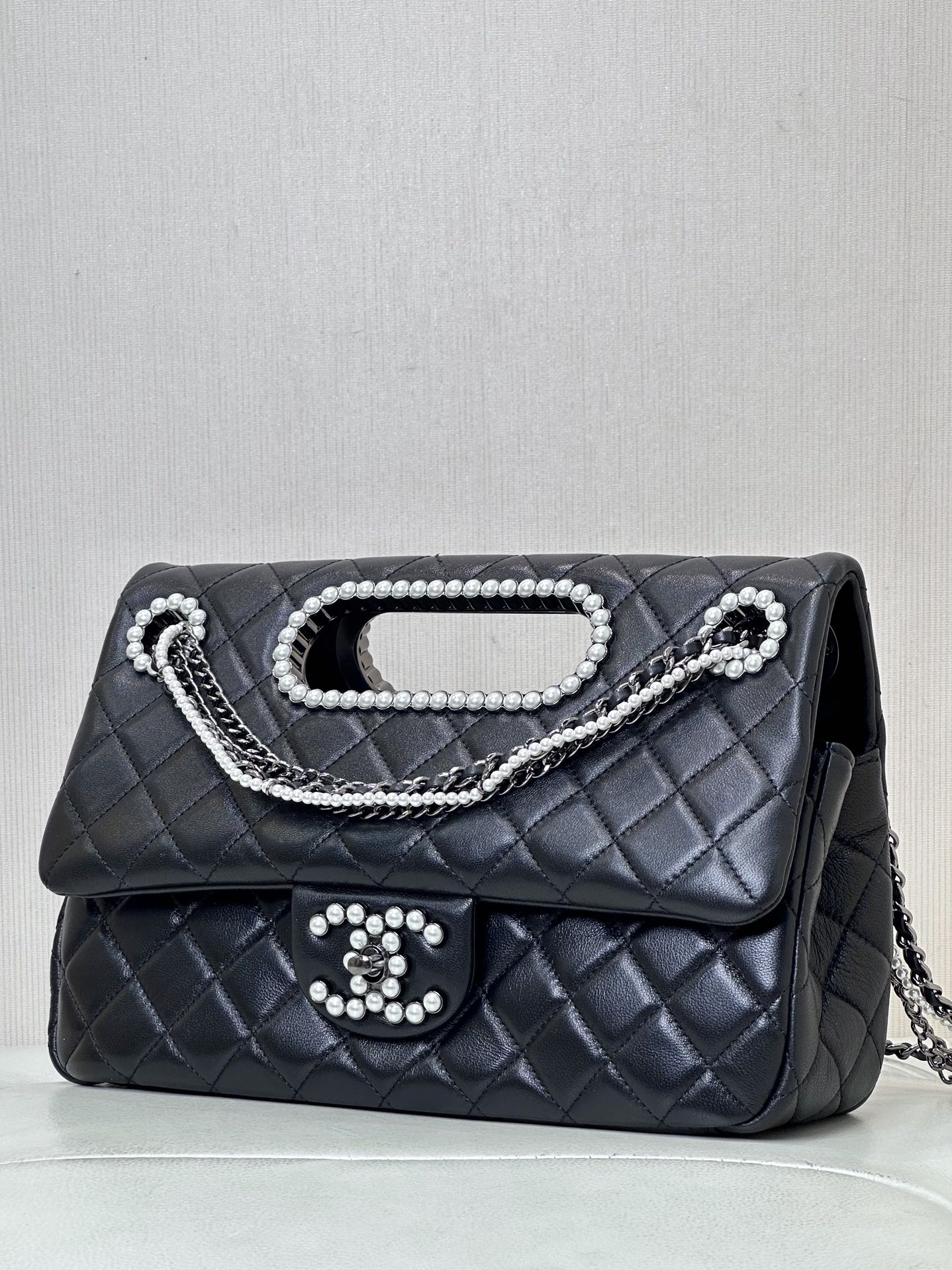 Bagsaaa Ch**el Pearl Chain Flap Bag - 29x19cm