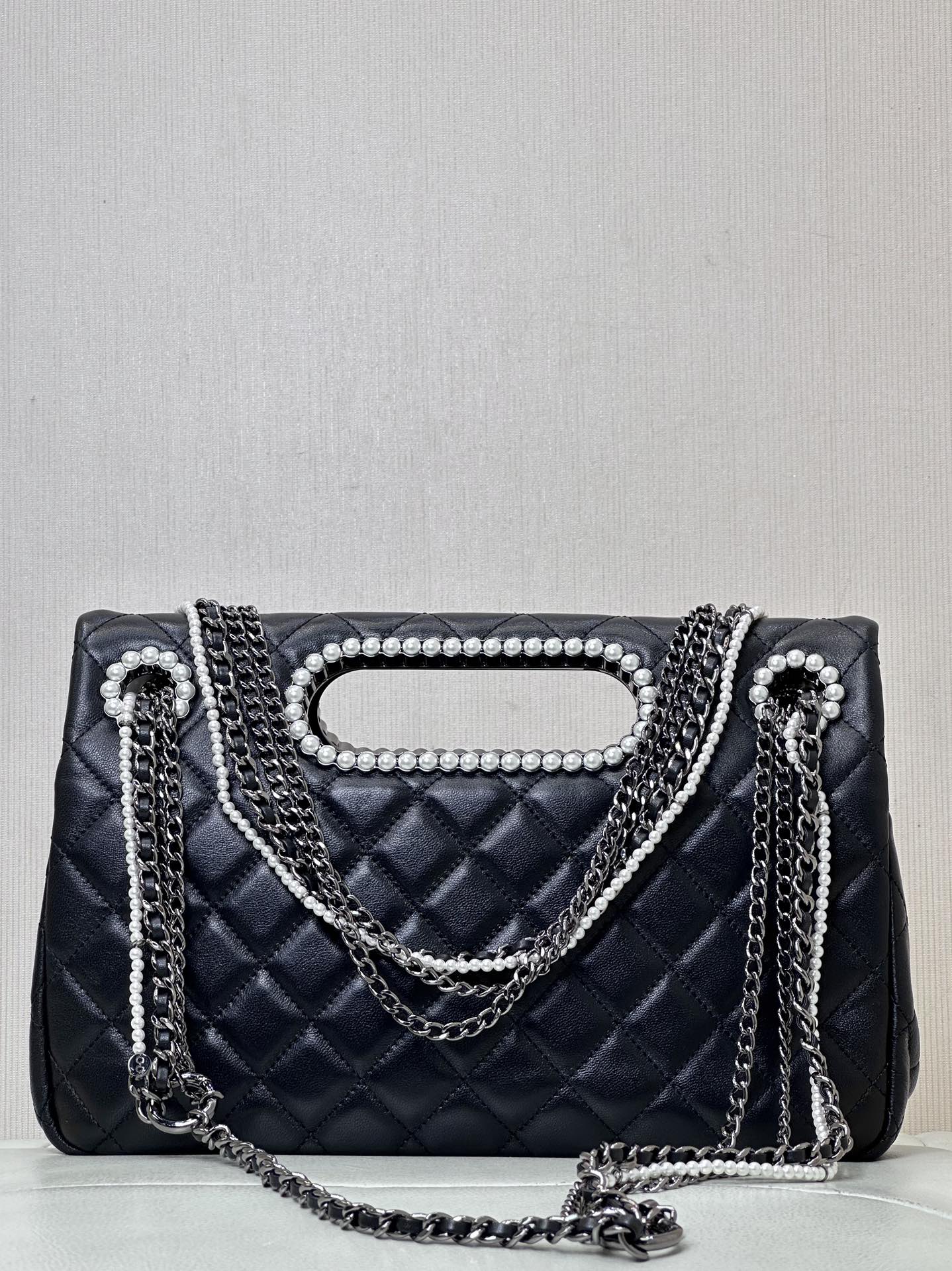 Bagsaaa Ch**el Pearl Chain Flap Bag - 29x19cm
