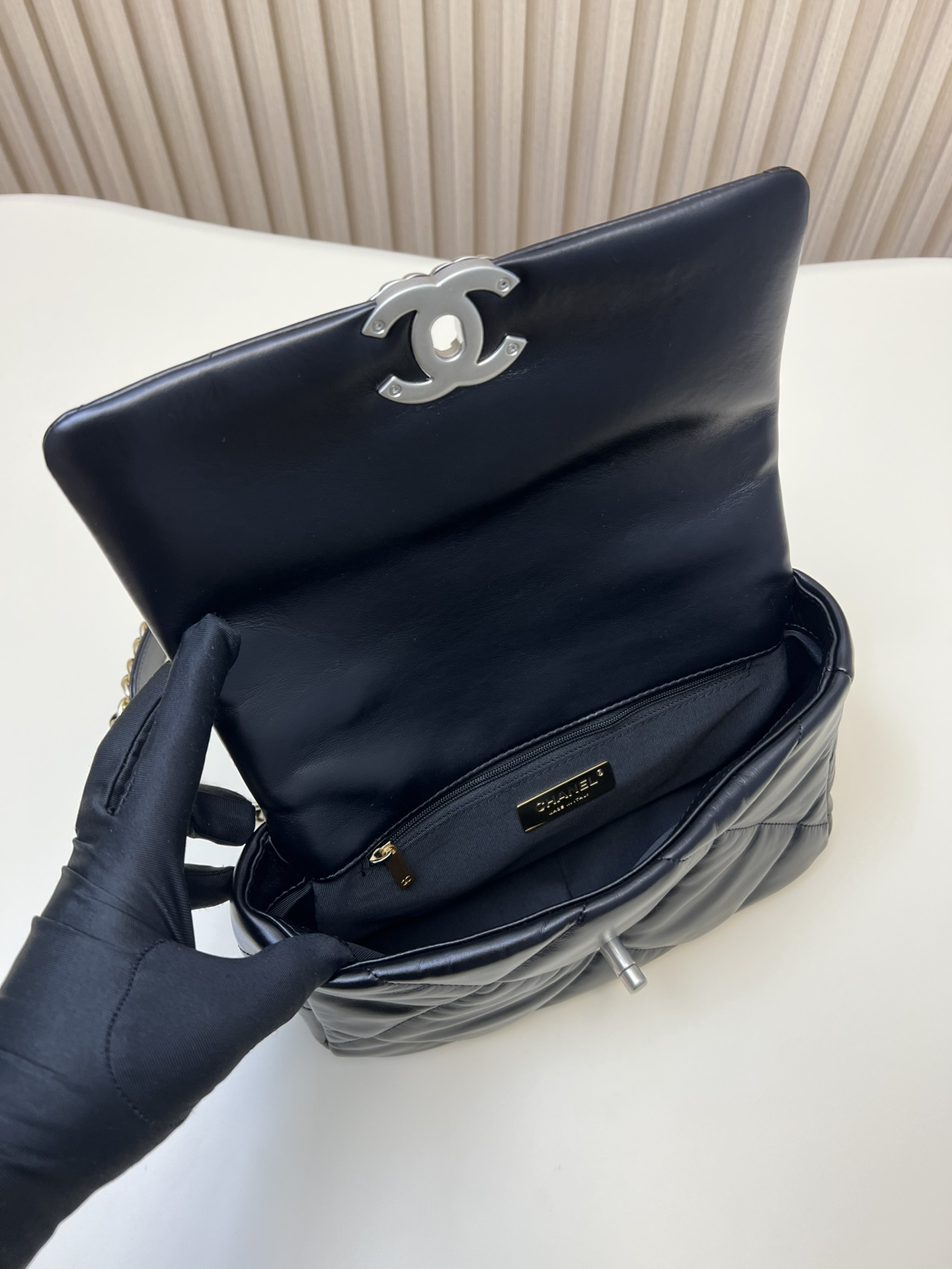 Bagsaaa Ch**el 19 Flap Bag Silver Hardware 26cm