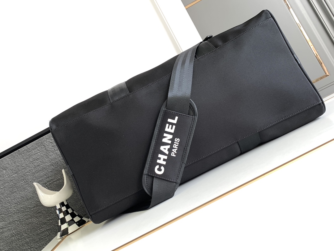 Bagsaaa Ch**el CC Logo Travel Bag