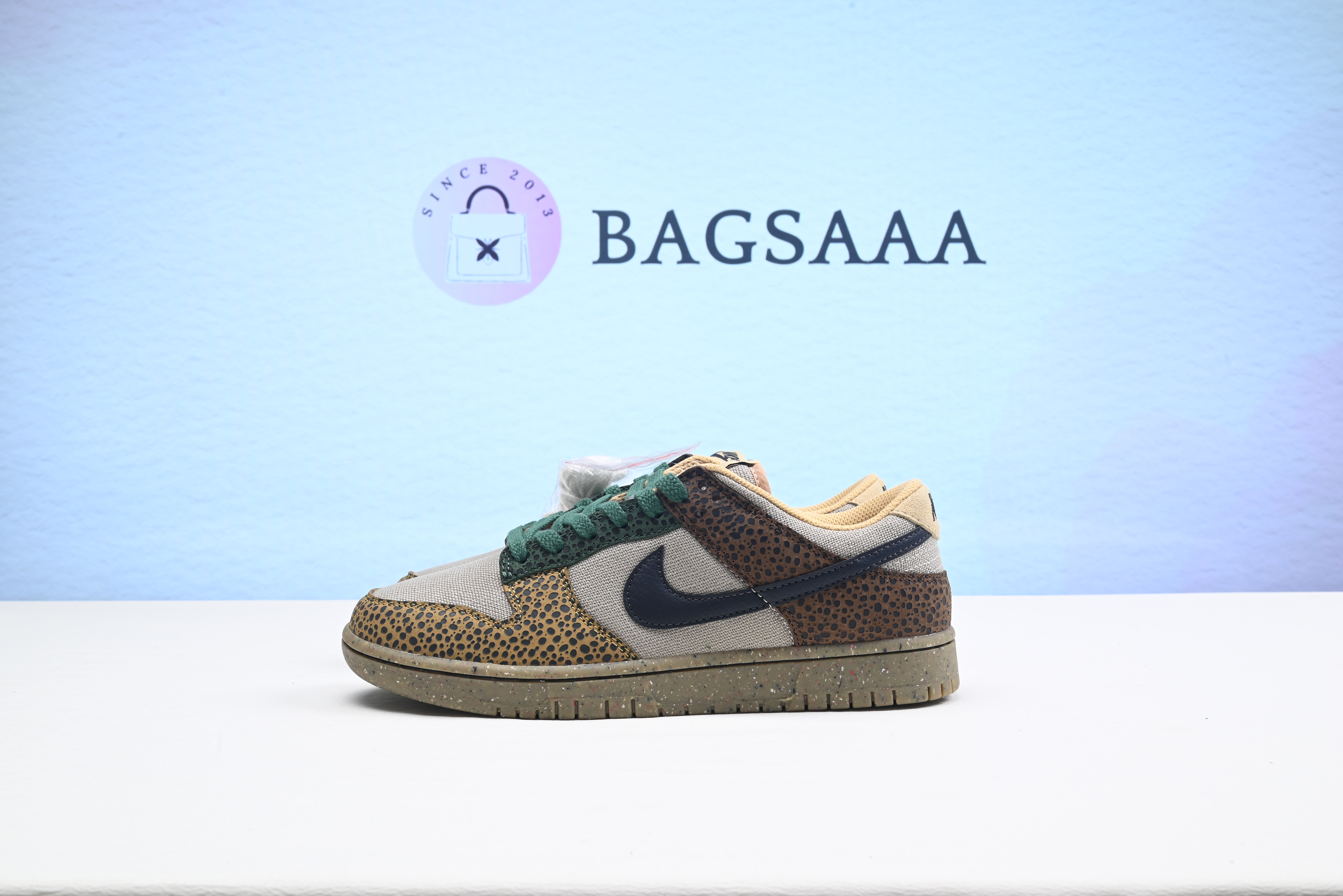 NIKE DUNK LOW SAFARI GOLDEN MOSS