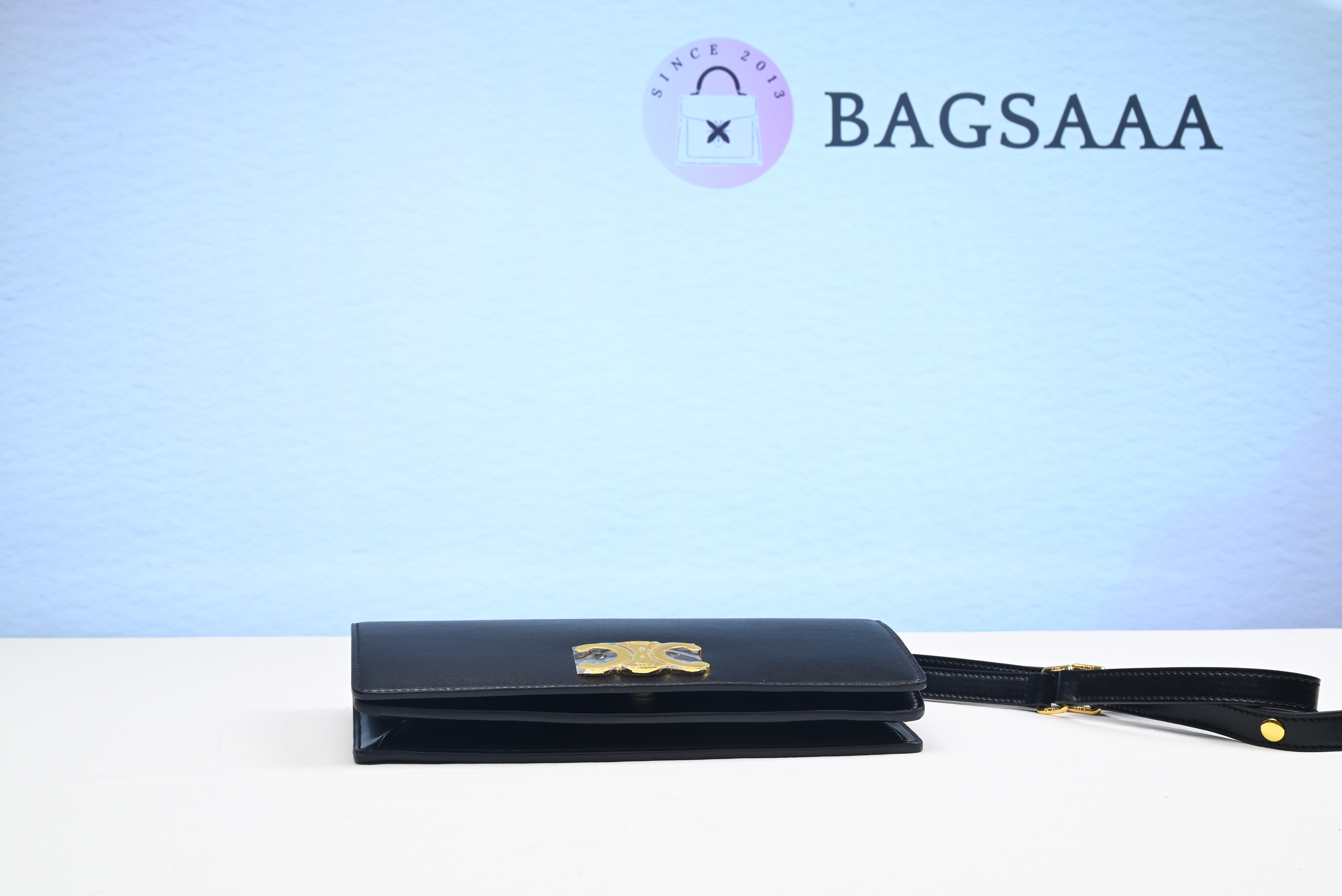 Bagsaaa Ce1i*e SHOULDER BAG TRAPEZE IN SHINY CALFSKIN BLACK - 24.5 X 14.5 X 3 CM