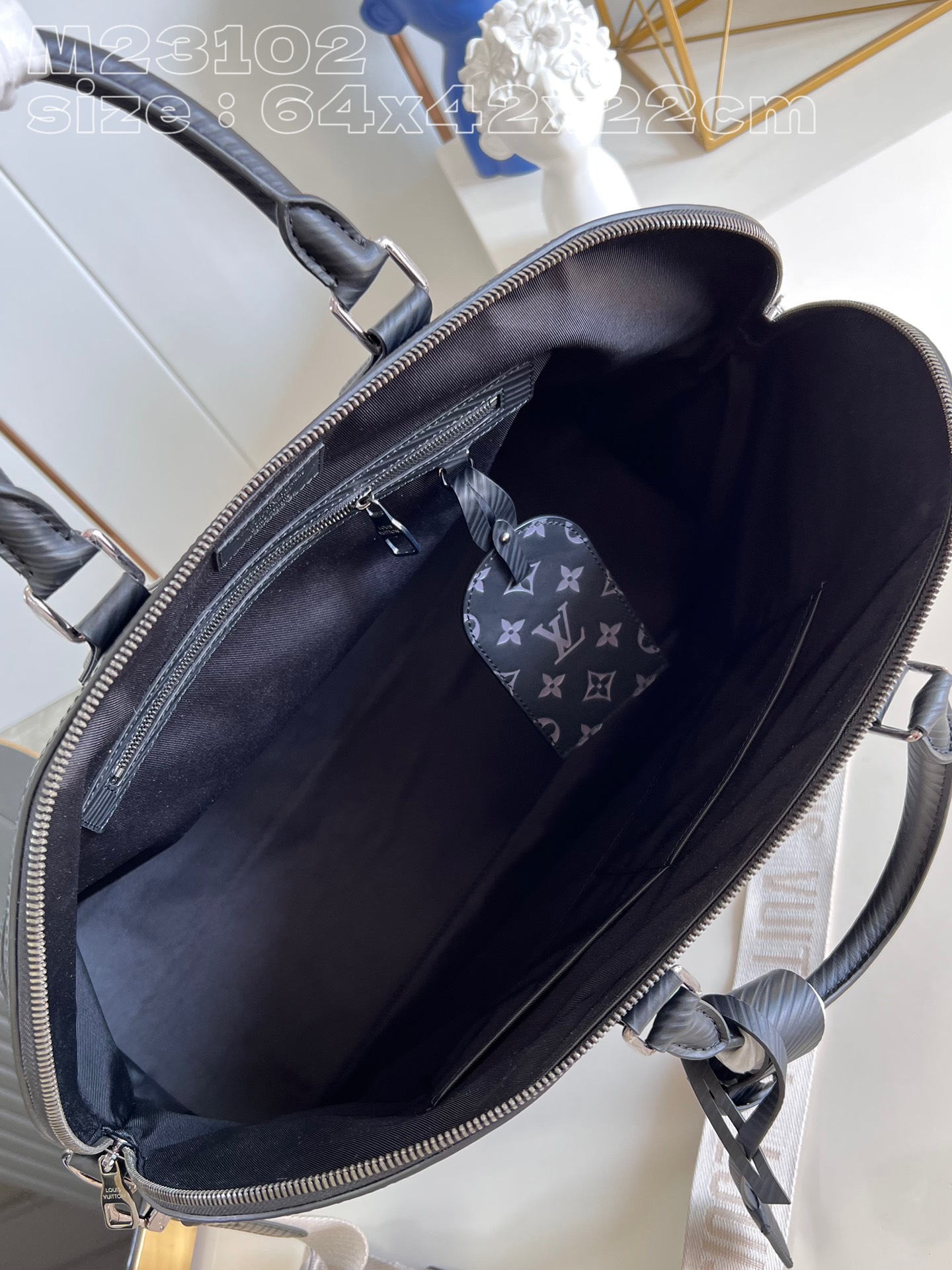 Bagsaaa L0vis Vvtt0n Alma Travel GM Black - 64 x 42 x 22 cm