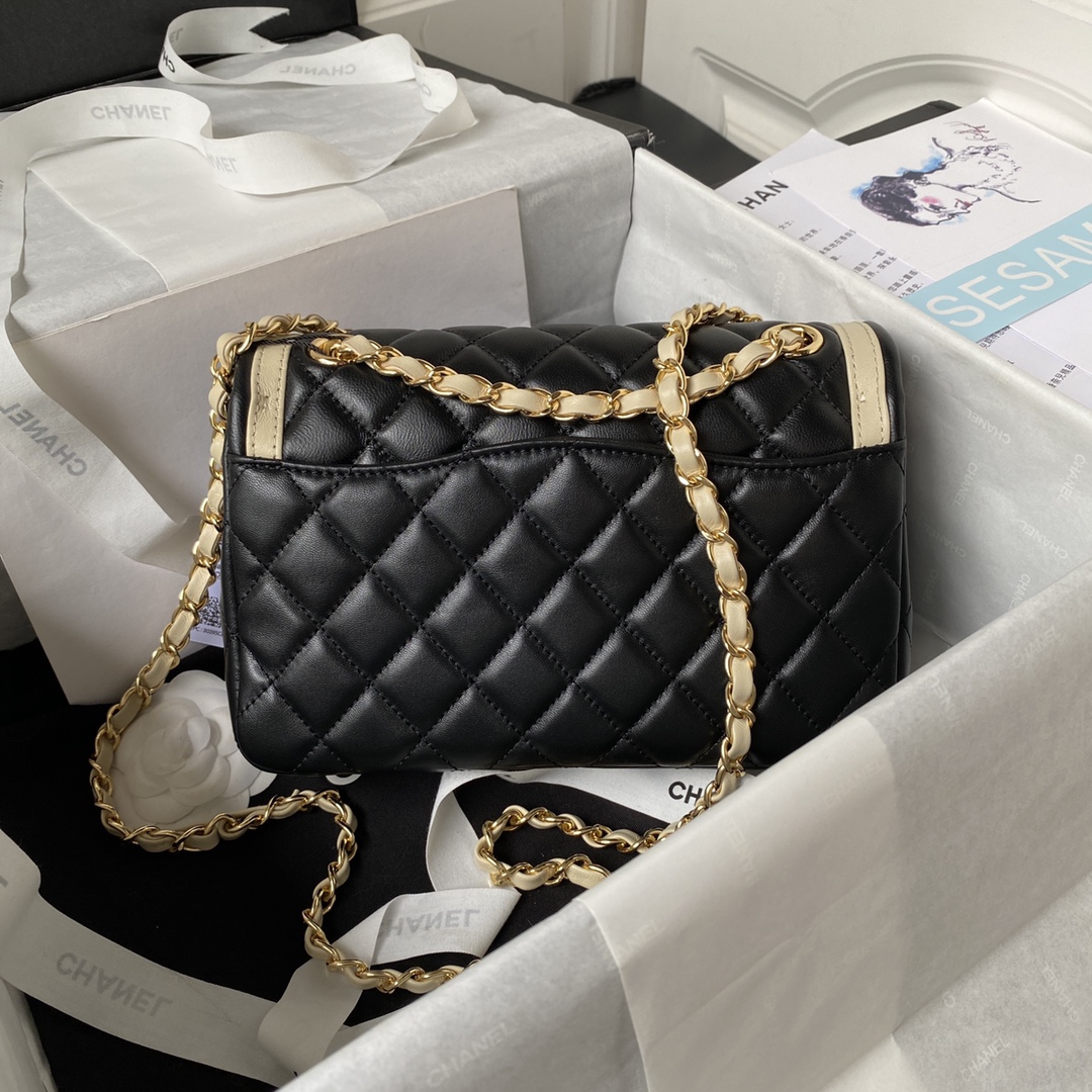 Bagsaaa Ch**el Flap Bag with patent line - 16×23×6cm