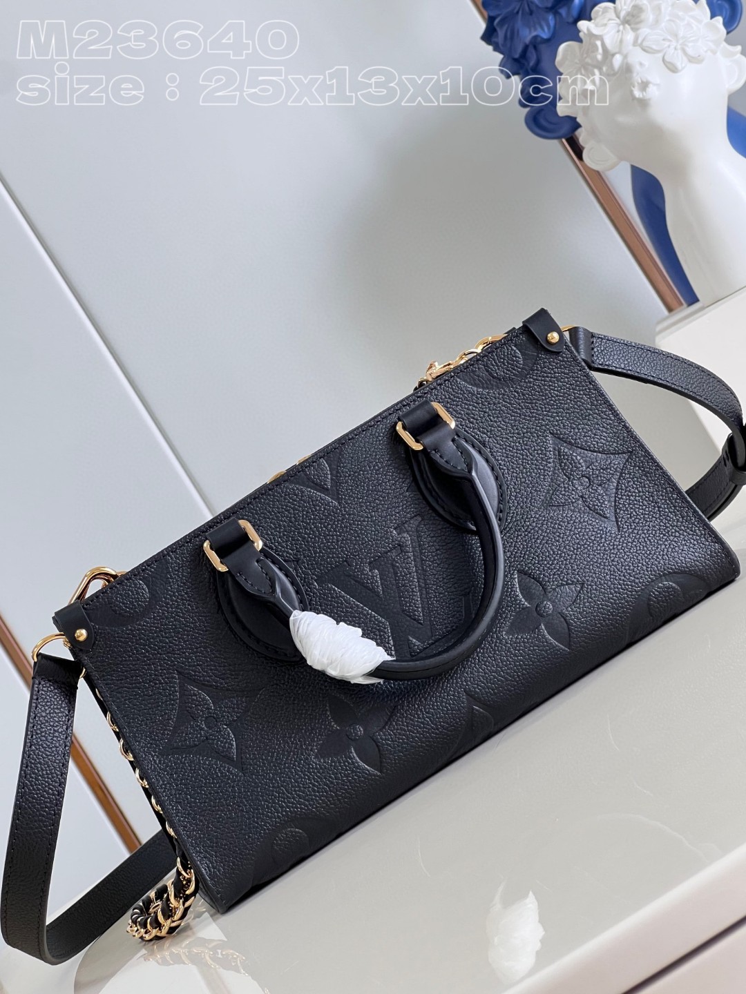 Bagsaaa L0vis Vvtt0n Onthego East West Black M23640 - 25 x 13 x 10 cm