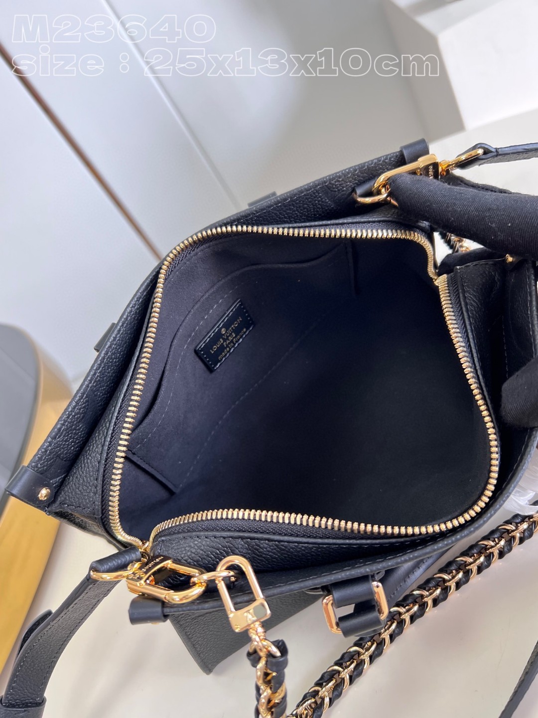 Bagsaaa L0vis Vvtt0n Onthego East West Black M23640 - 25 x 13 x 10 cm