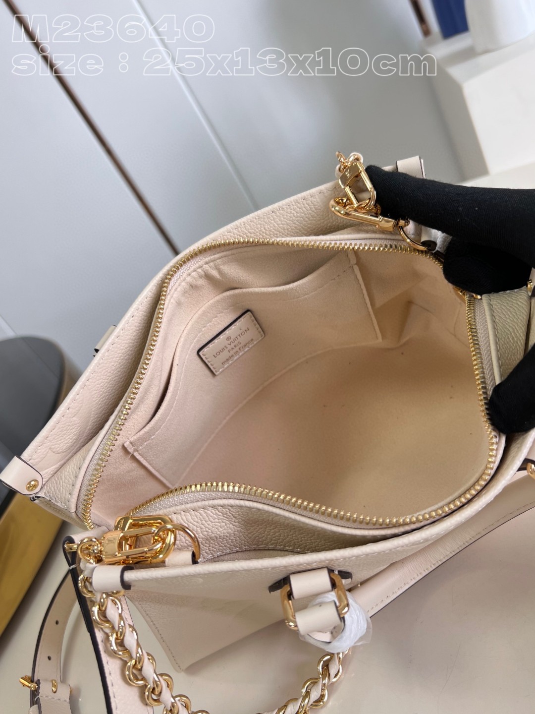 Bagsaaa L0vis Vvtt0n Onthego East West Cream M23698 - 25 x 13 x 10 cm