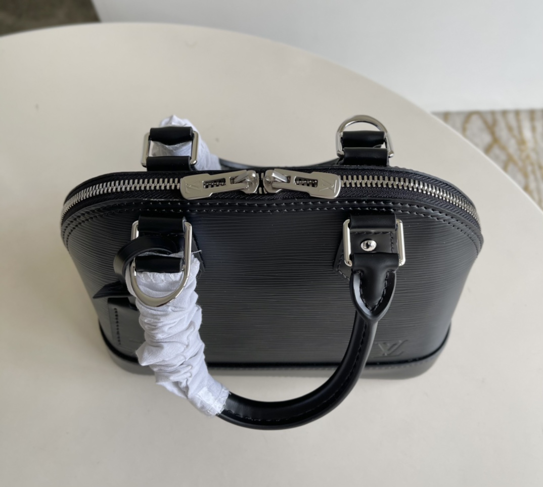 Bagsaaa L0vis Vvtt0n M40302 Alma PM Black - 32cm