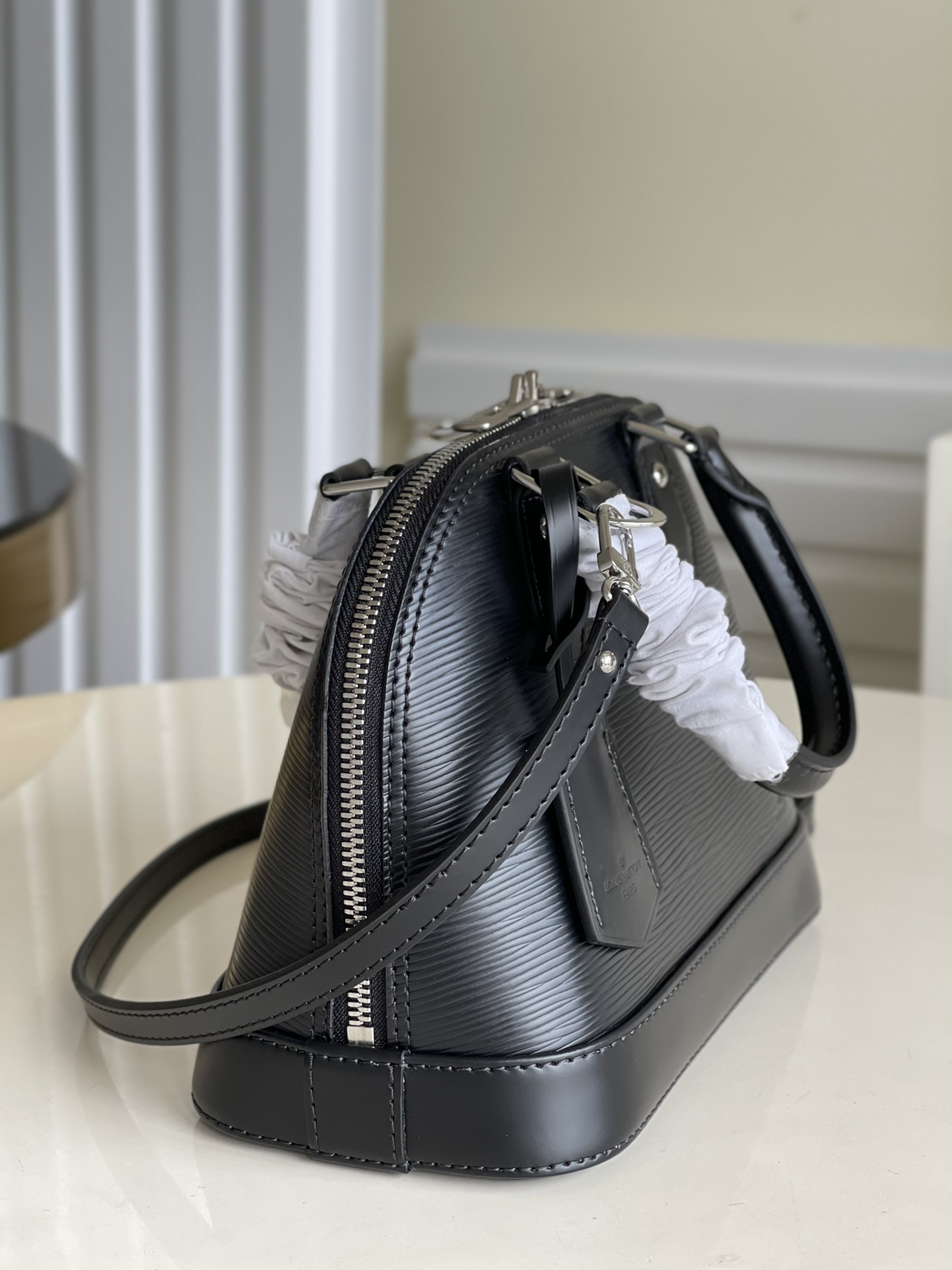 Bagsaaa L0vis Vvtt0n M40302 Alma PM Black - 32cm