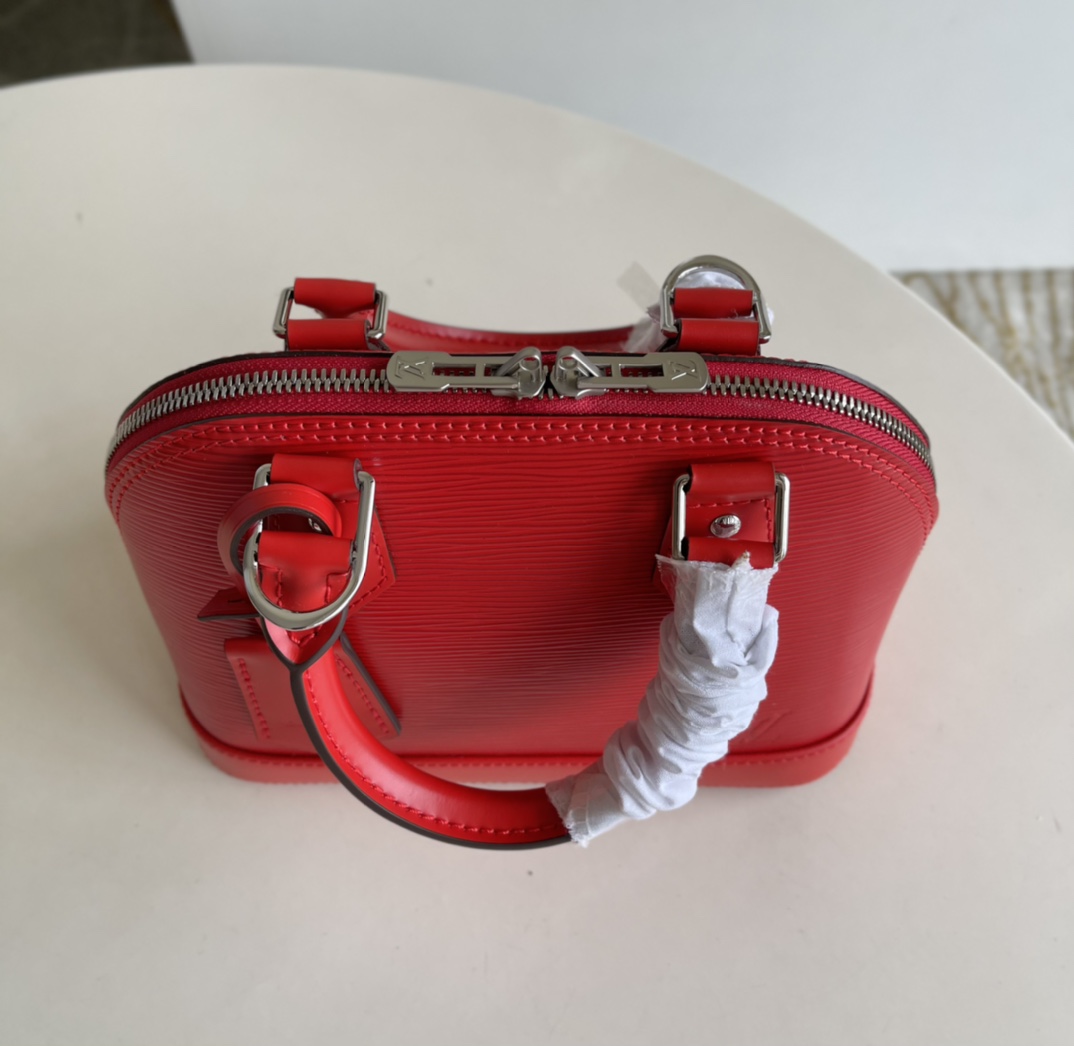 Bagsaaa L0vis Vvtt0n Alma BB Epi Leather Red - 23.5 x 17.5 x 11.5