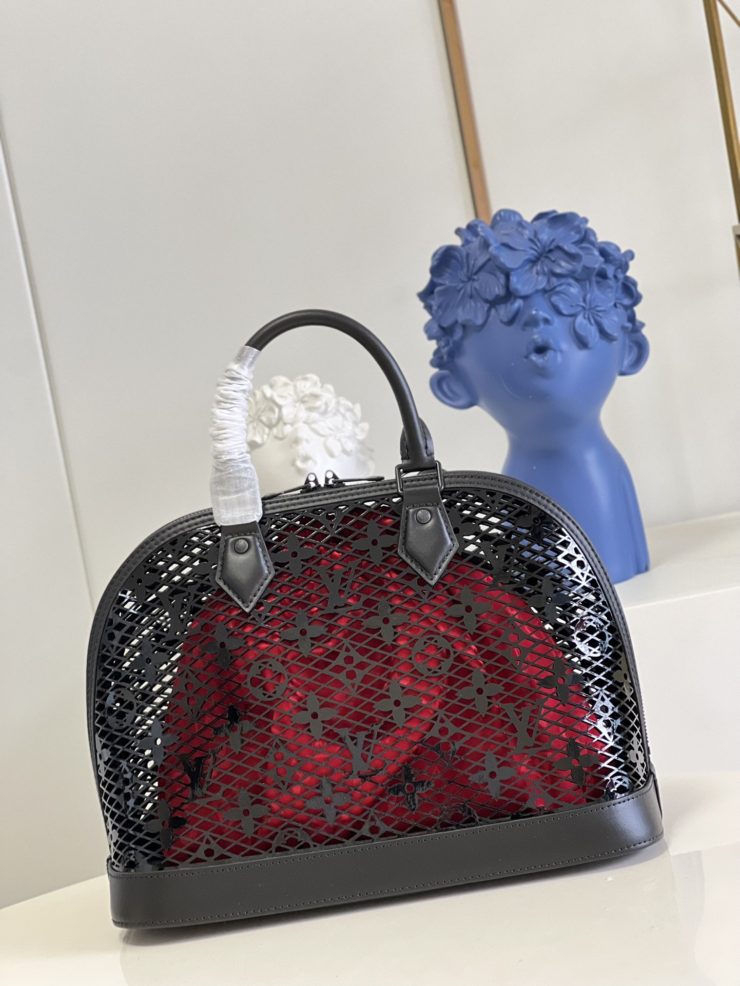 Bagsaaa L0vis Vvtt0n Alma PM Monogram Lace Black and Red - M20355 -32 x 25 x 16