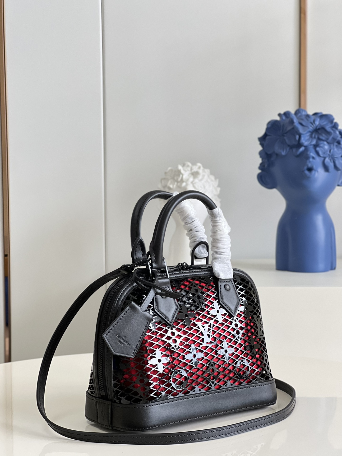 Bagsaaa L0vis Vvtt0n Alma BB Monogram Lace Black and Red - 23.5 x 17.5 x 11.5