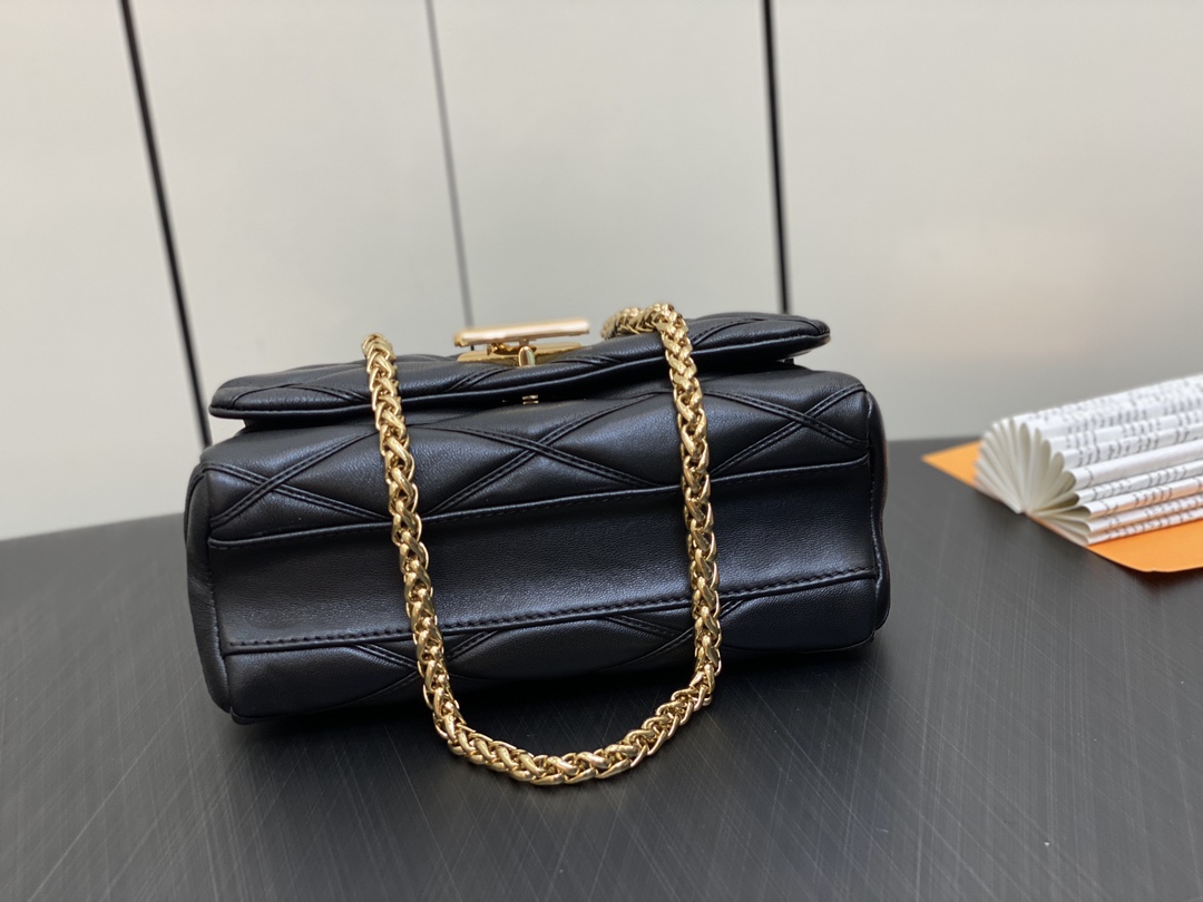 Bagsaaa L0vis Vvtt0n Twist Malletage Pico GO-14 MM bag black