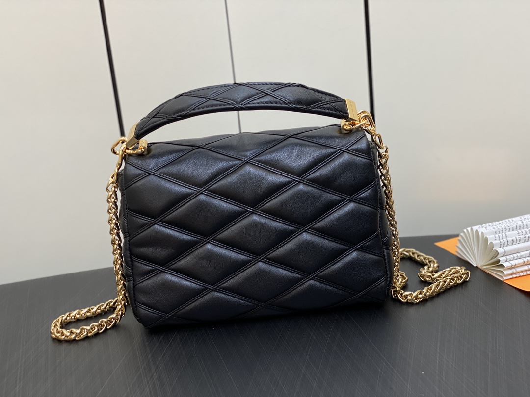 Bagsaaa L0vis Vvtt0n Twist Malletage Pico GO-14 MM bag black