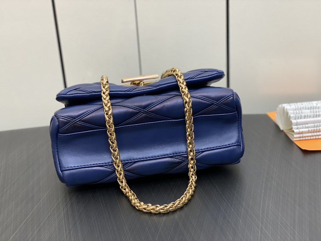 Bagsaaa L0vis Vvtt0n Twist Malletage Pico GO-14 MM bag blue