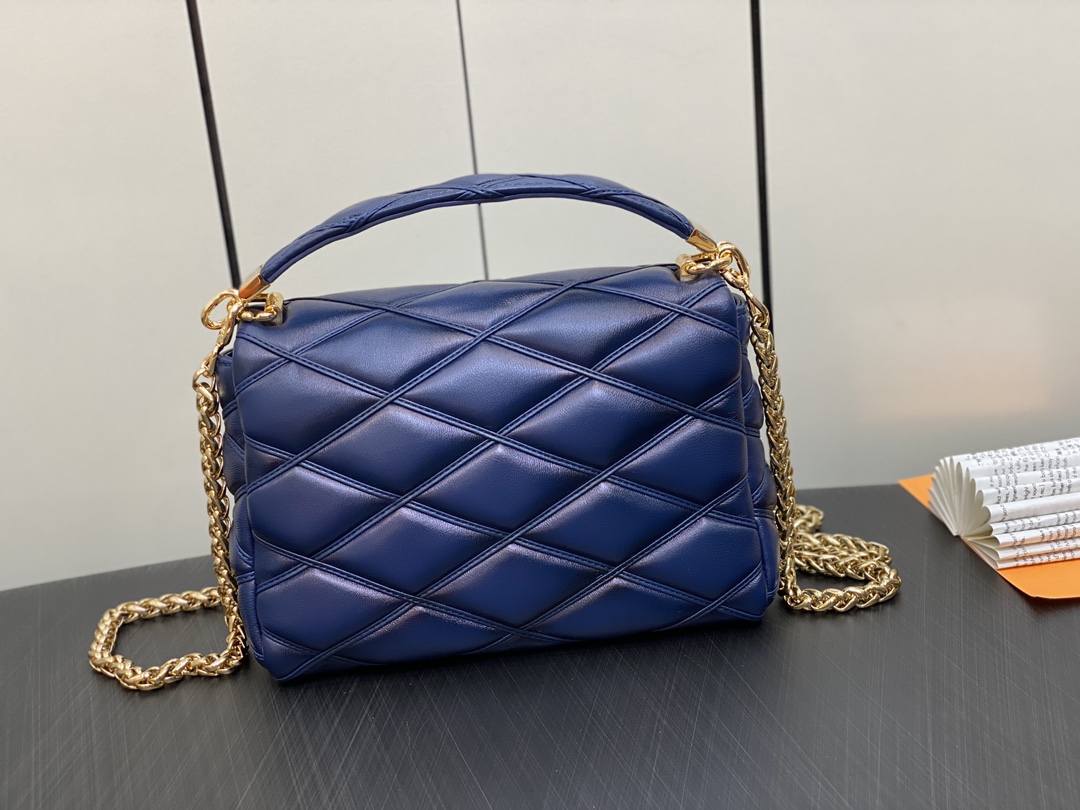 Bagsaaa L0vis Vvtt0n Twist Malletage Pico GO-14 MM bag blue