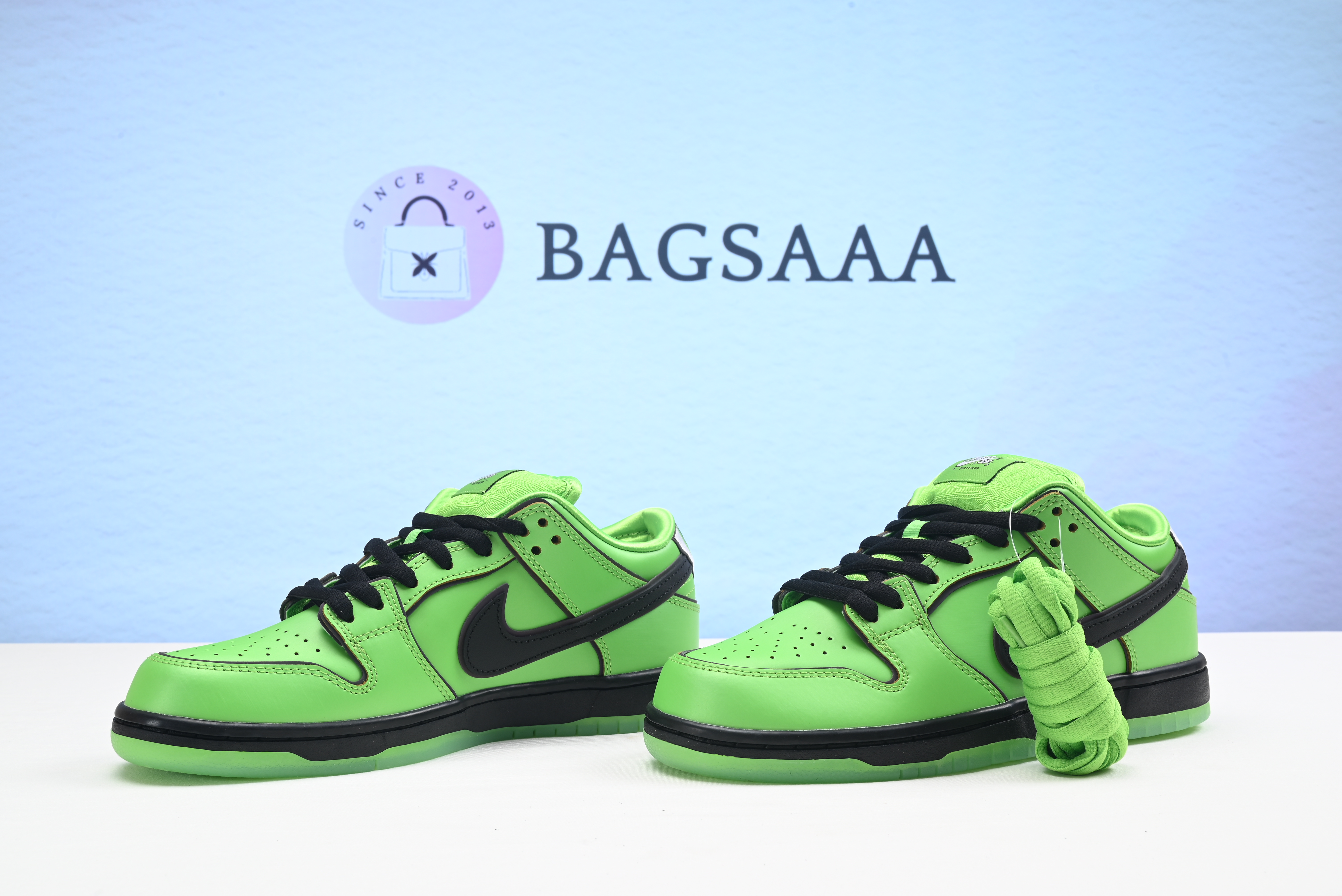 POWERPUFF GIRLS X NIKE SB DUNK LOW 'BUTTERCUP'