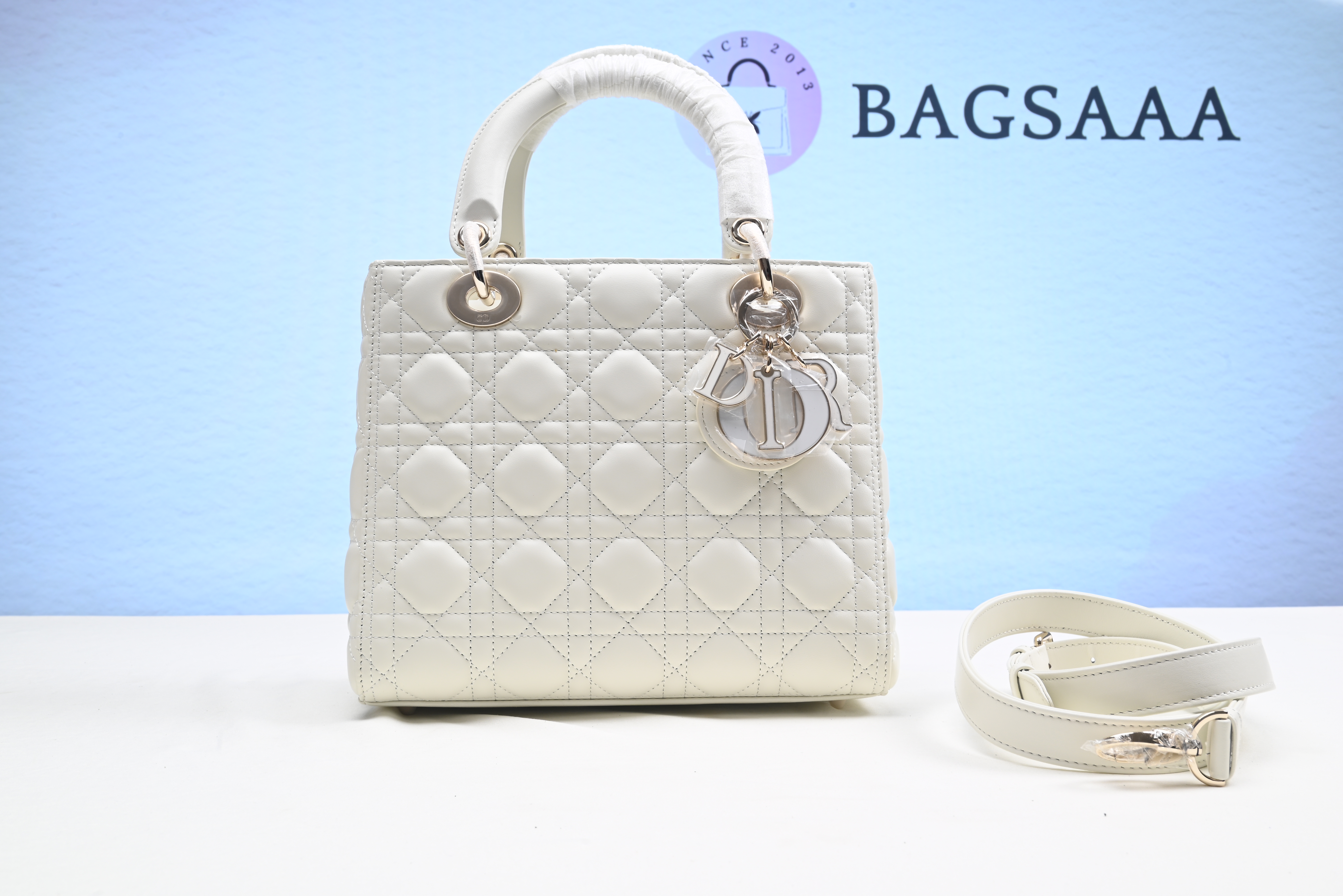 Bagsaaa D10r Lady Medium White 24cm
