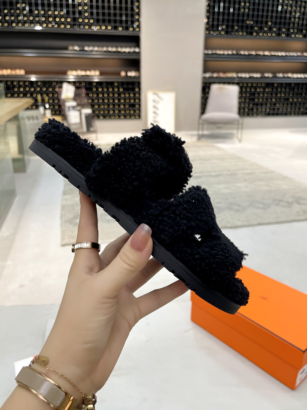 Bagsaaa H**me5 Chypre Sandals Black