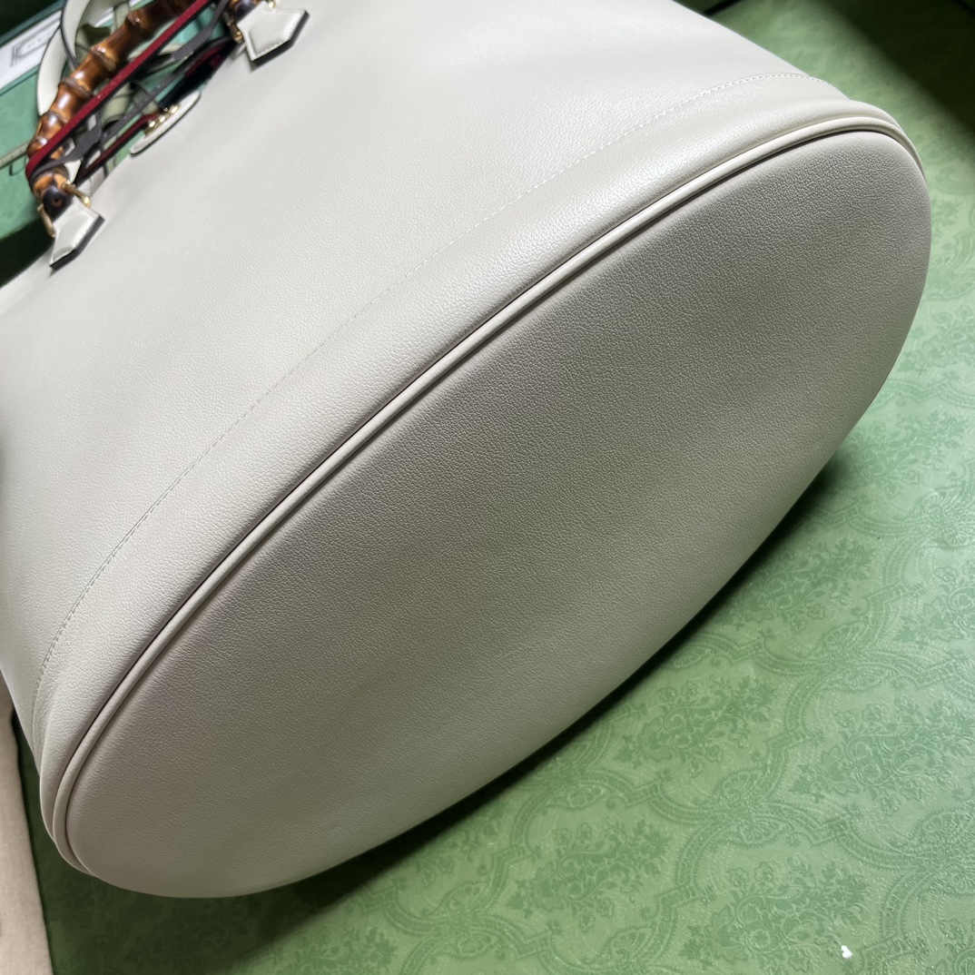 Bagsaaa Gvc*1 GG Diana White Tote - 40x 34x 21cm