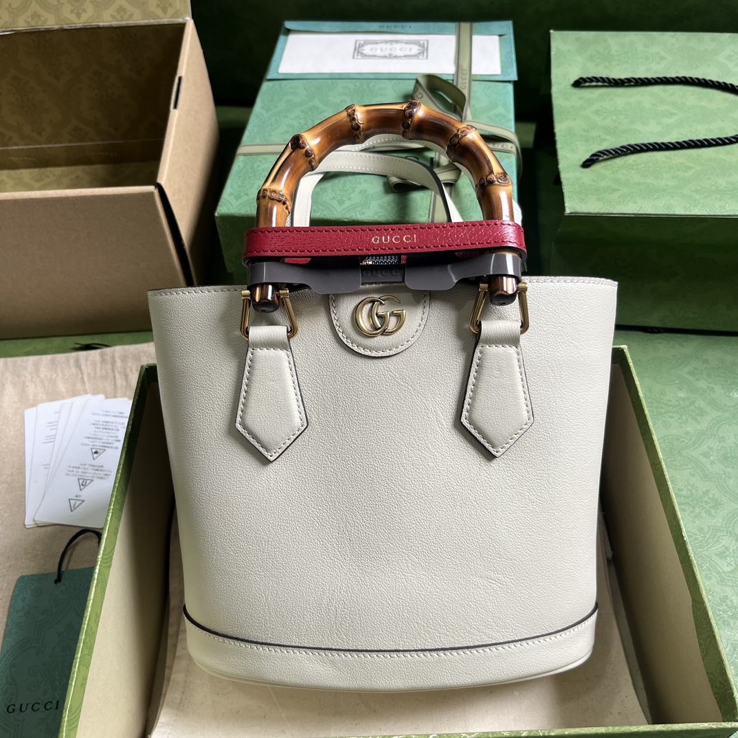 Bagsaaa Gvc*1 GG Diana White Tote - 22x 20.5x 11.5cm