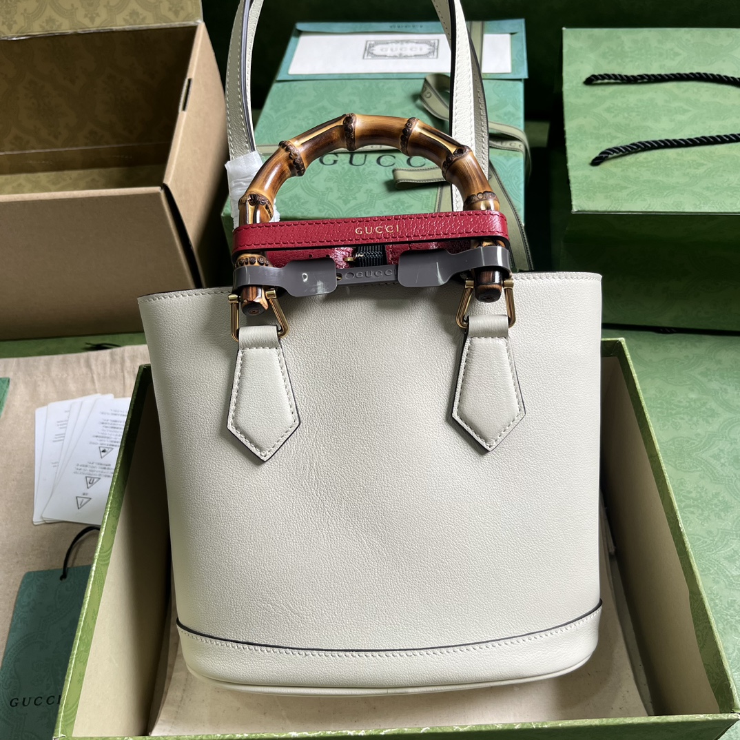 Bagsaaa Gvc*1 GG Diana White Tote - 22x 20.5x 11.5cm