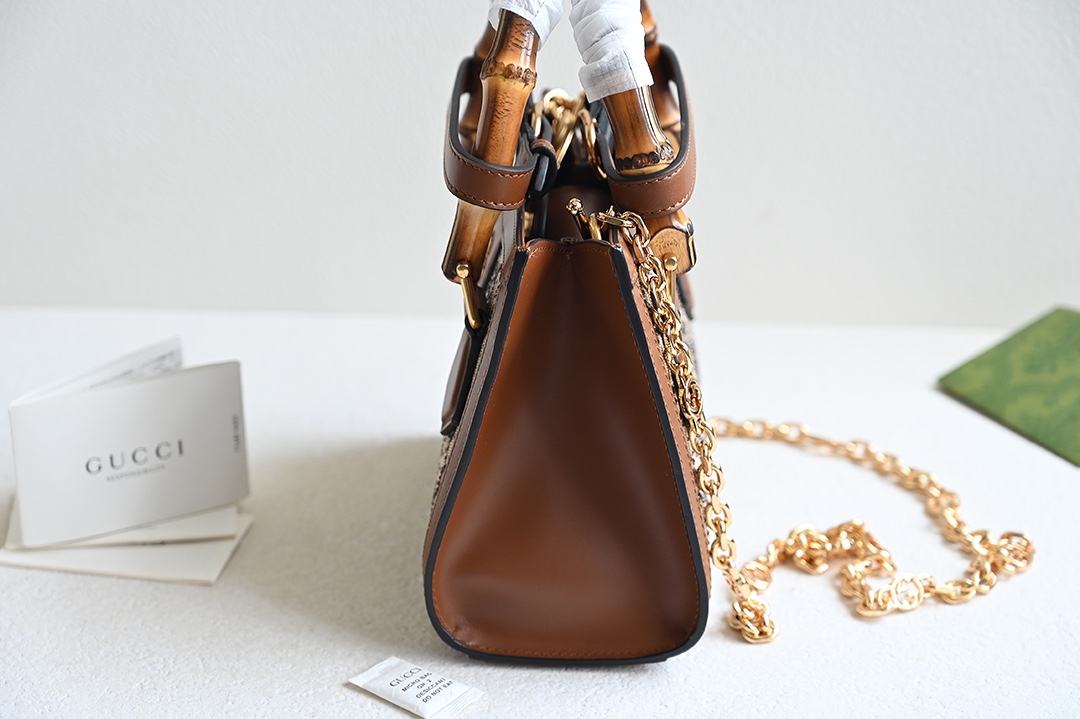 Bagsaaa Gvc*1 Diana 1947 Mini Top Handle Bag - 20x16x10cm