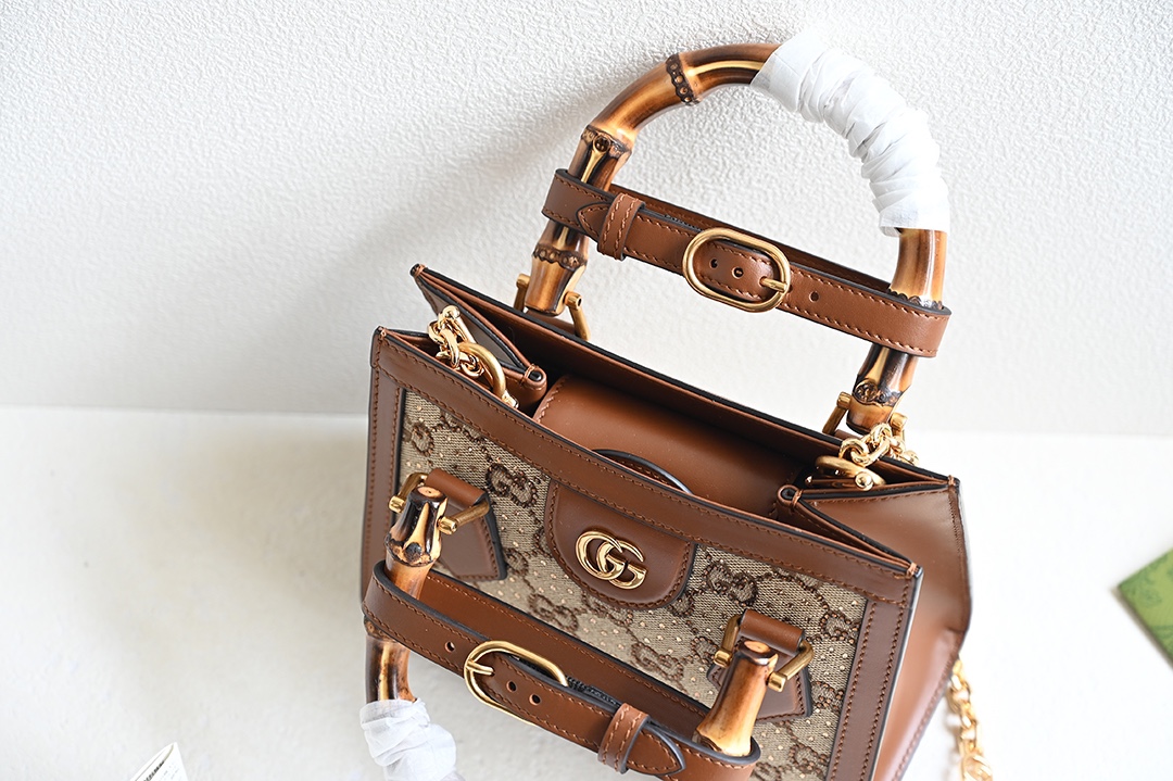 Bagsaaa Gvc*1 Diana 1947 Mini Top Handle Bag - 20x16x10cm