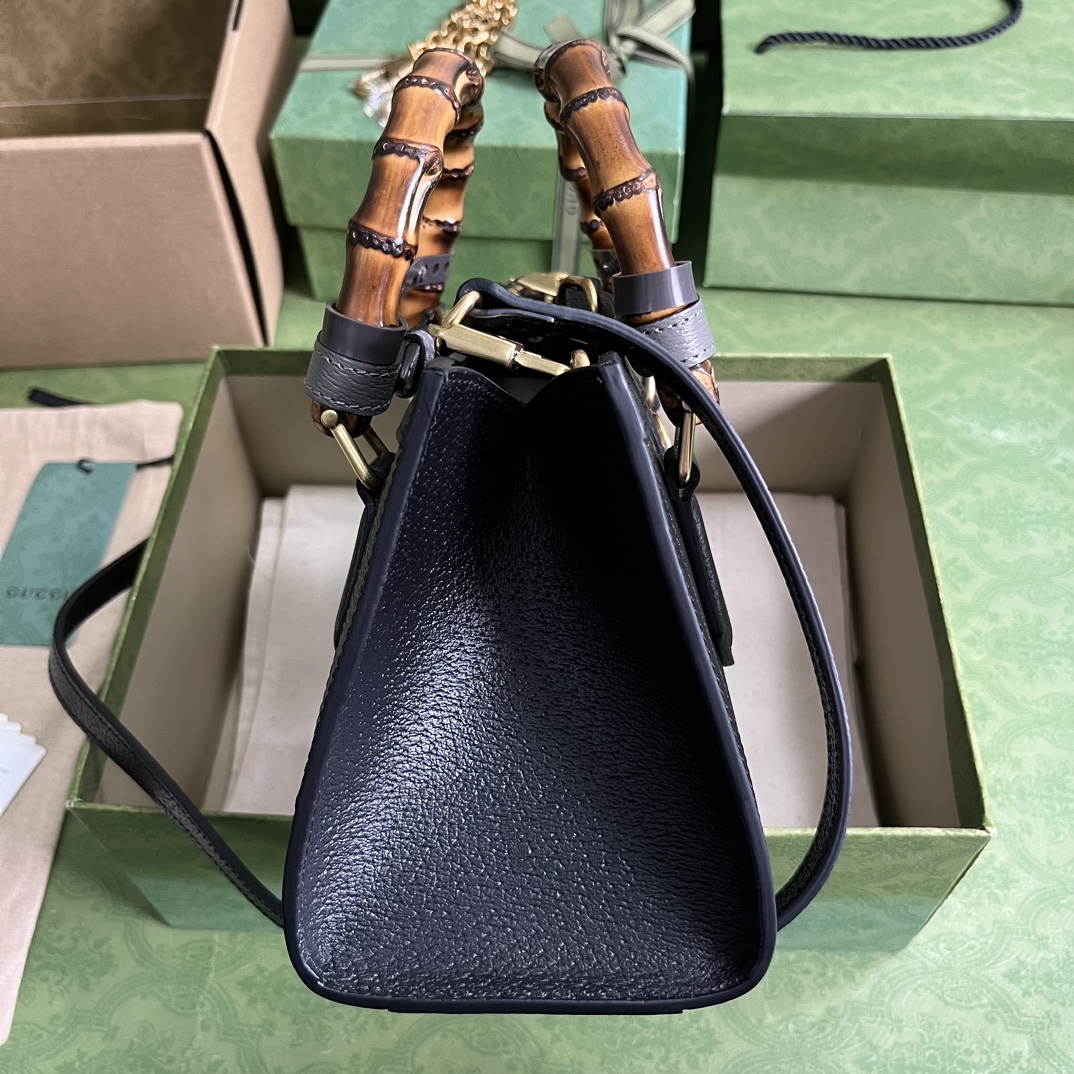 Bagsaaa Gvc*1 Diana Small Shoulder Bag Black Leather - 27x15.5x11cm。