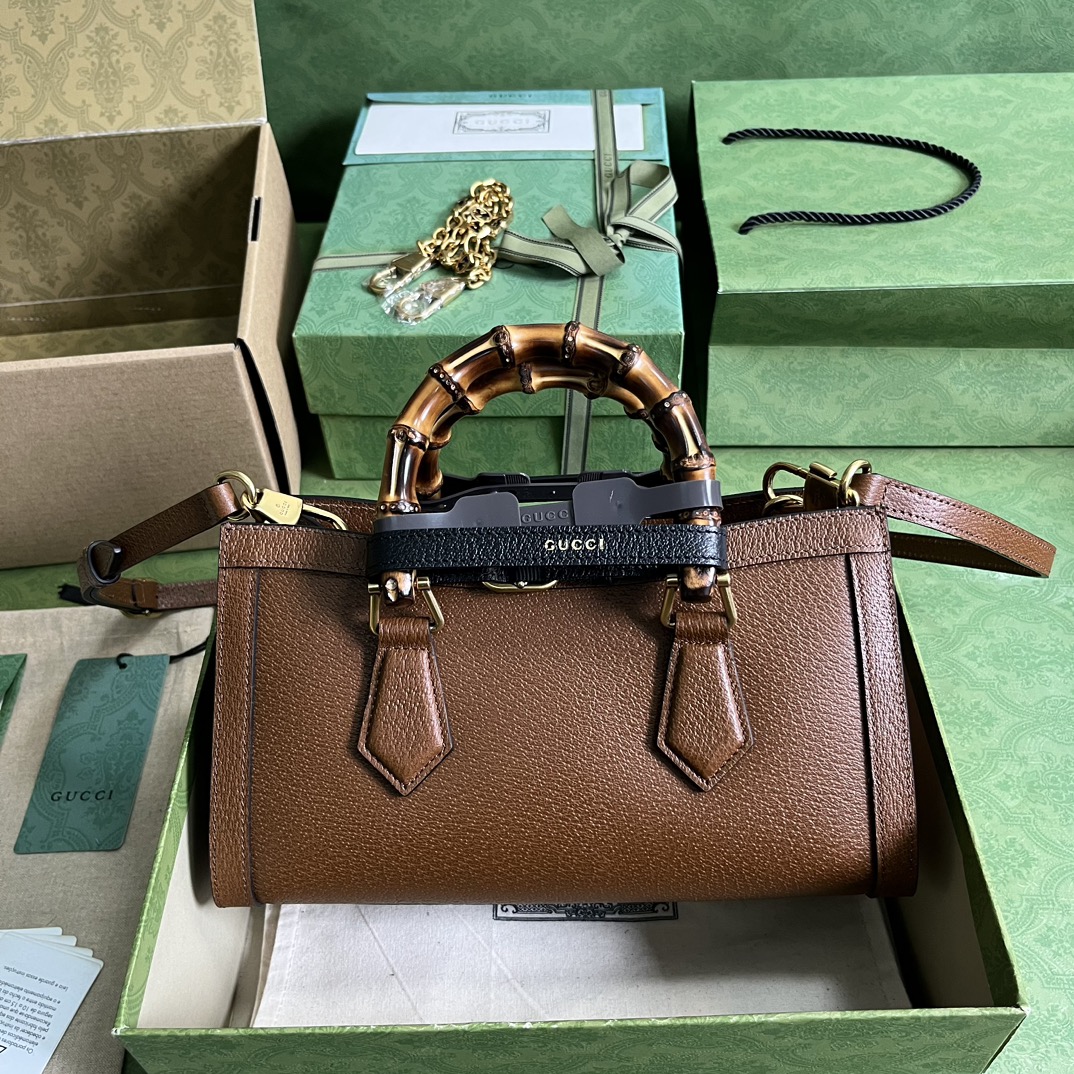 Bagsaaa Gvc*1 Diana Small Shoulder Bag Brown Leather - 27x15.5x11cm。