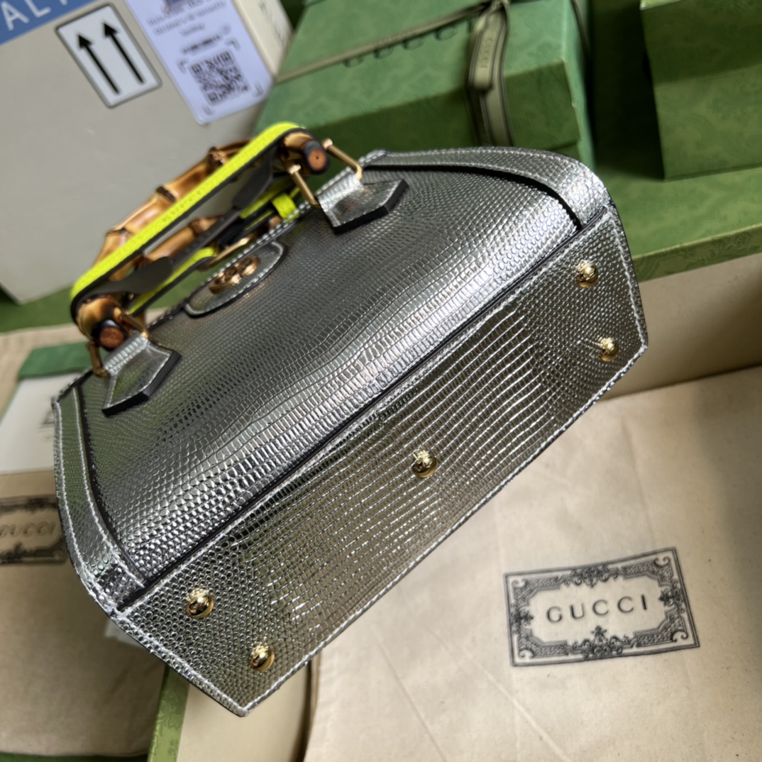 Bagsaaa Gvc*1 Mini Diana Lizard Silver Leather 20x15.5x10cm