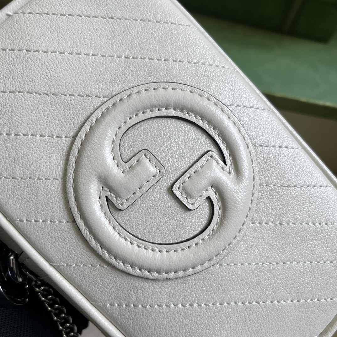 Bagsaaa Gvc*1 Blondie Vertical Crossbody White Bag - 18x10.5x4.5cm