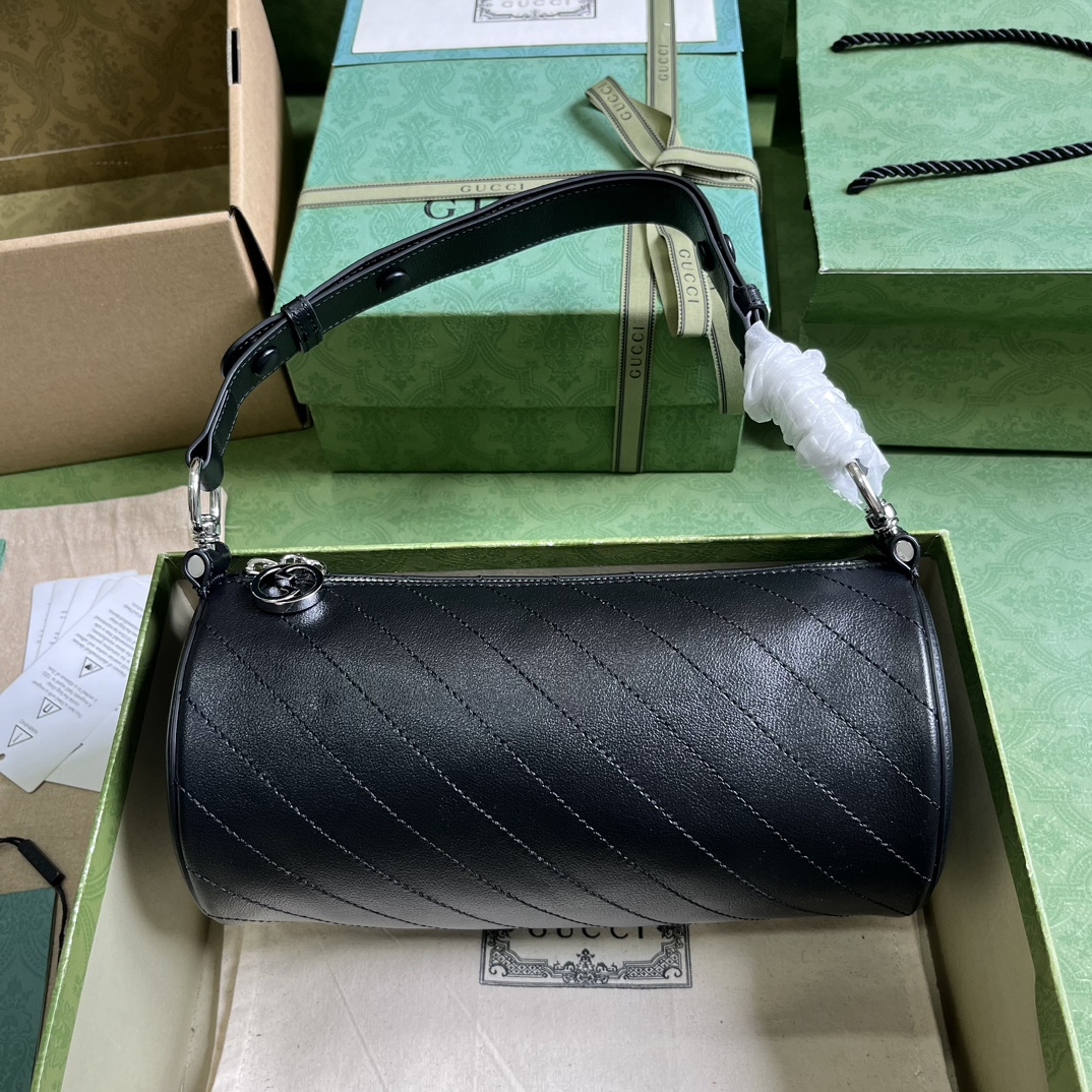 Bagsaaa Gvc*1 Blondie Shoulder Bag in black - 25x13x12cm