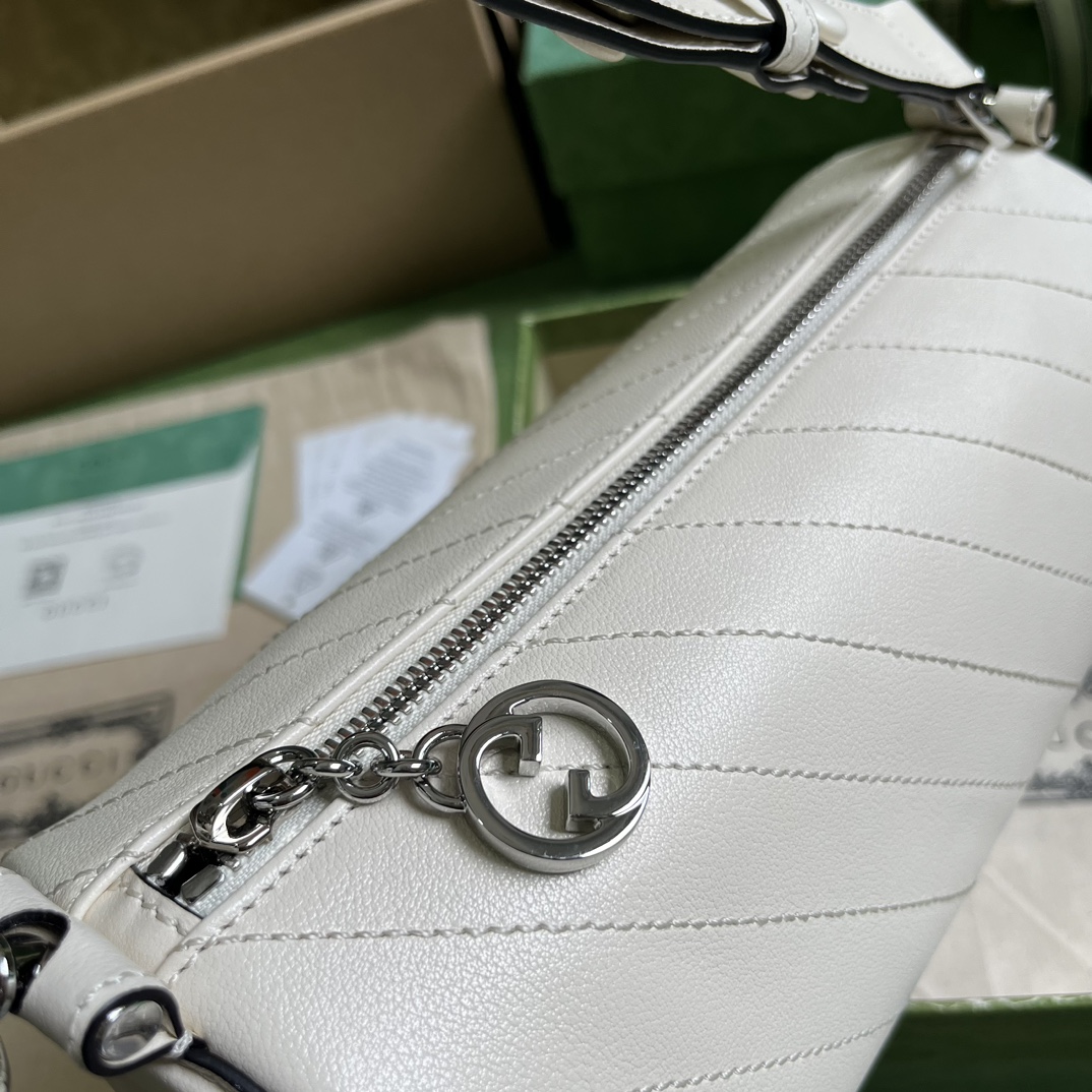 Bagsaaa Gvc*1 Blondie Shoulder Bag in White - 25x13x12cm