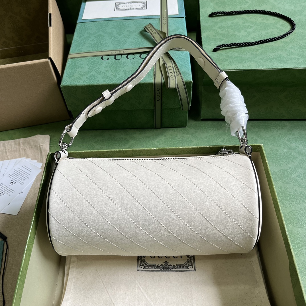 Bagsaaa Gvc*1 Blondie Shoulder Bag in White - 25x13x12cm
