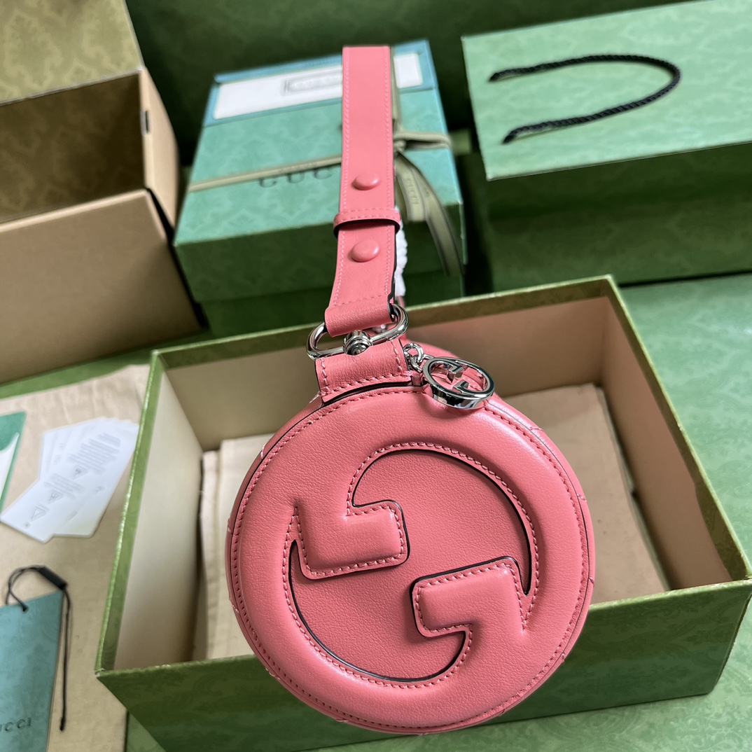 Bagsaaa Gvc*1 Blondie Shoulder Bag in pink - 25x13x12cm