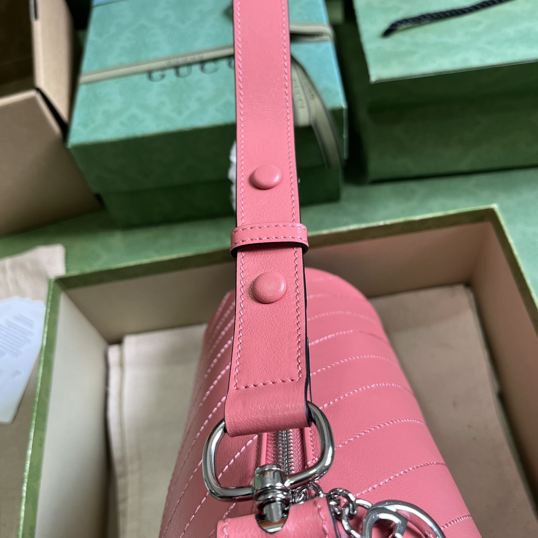 Bagsaaa Gvc*1 Blondie Shoulder Bag in pink - 25x13x12cm