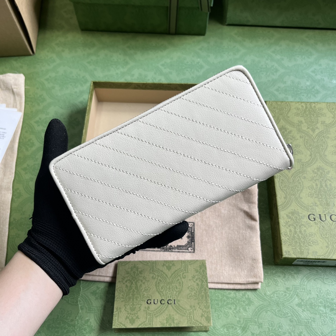 Bagsaaa Gvc*1 Blondie Zippy Wallet White - 19.5x11x3cm